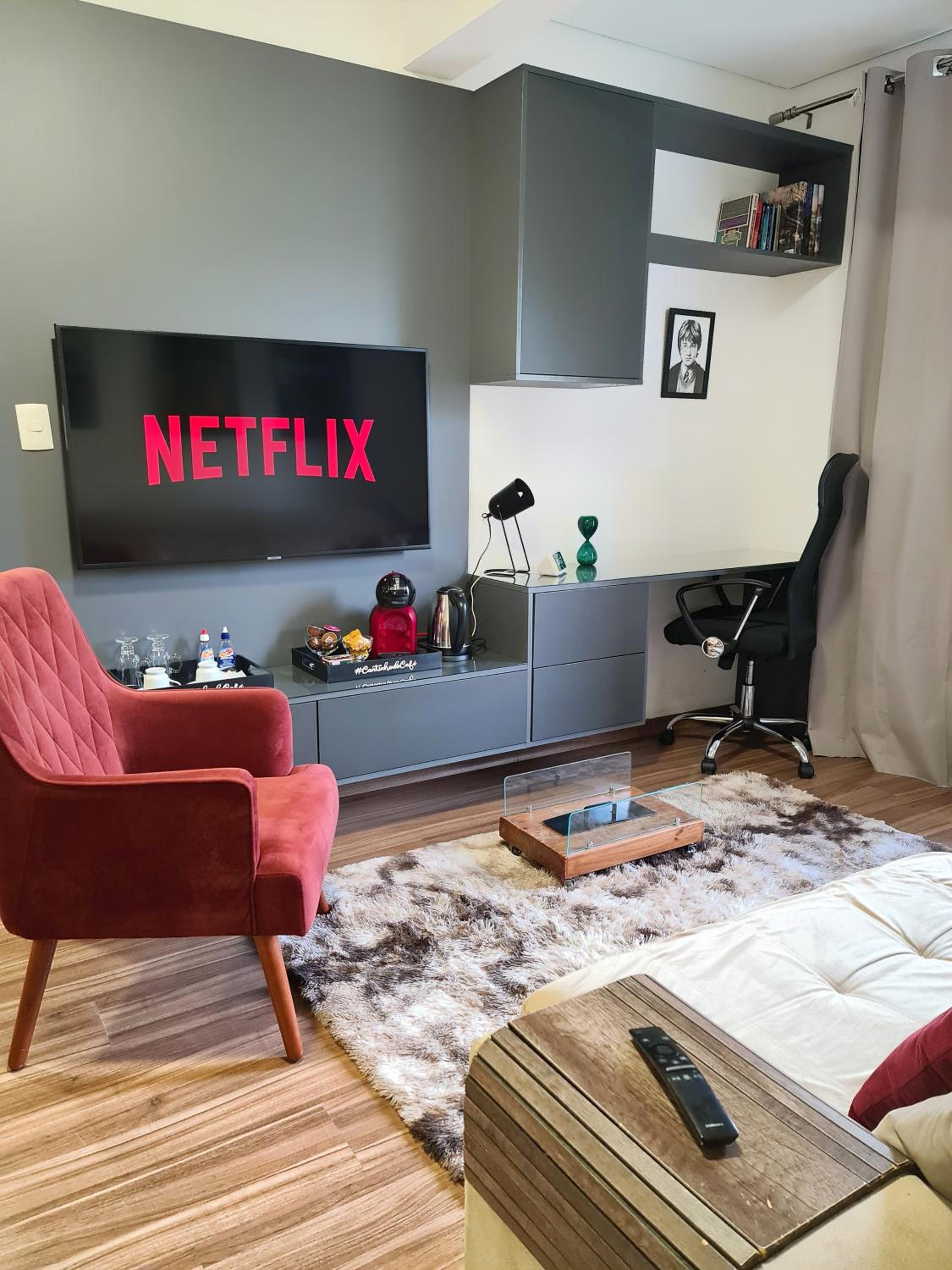 Loft Cama King 3 min do centrinho by HospedaHost