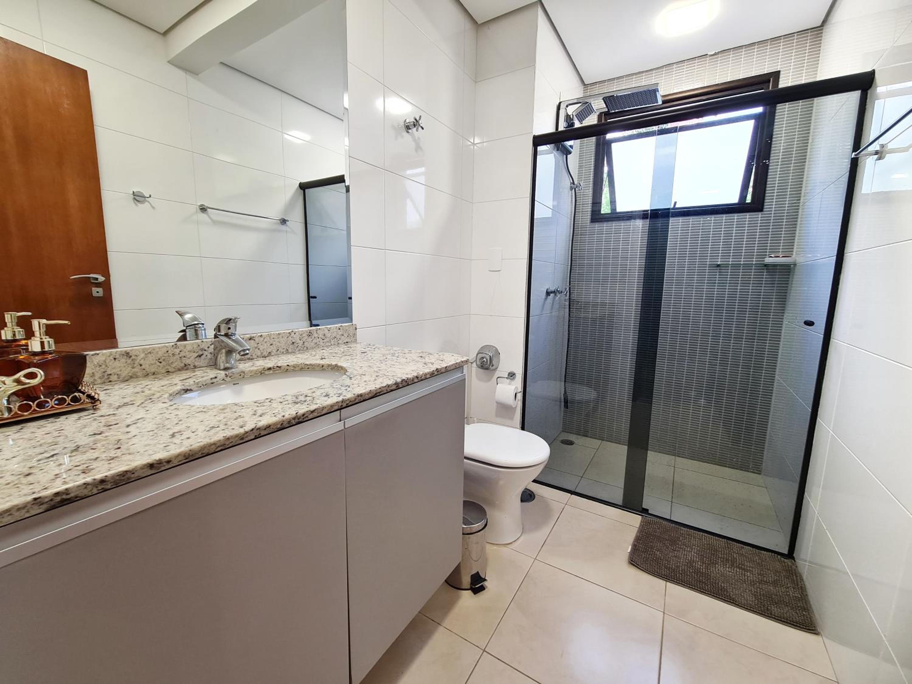 Loft Cama King 3 min do centrinho by HospedaHost