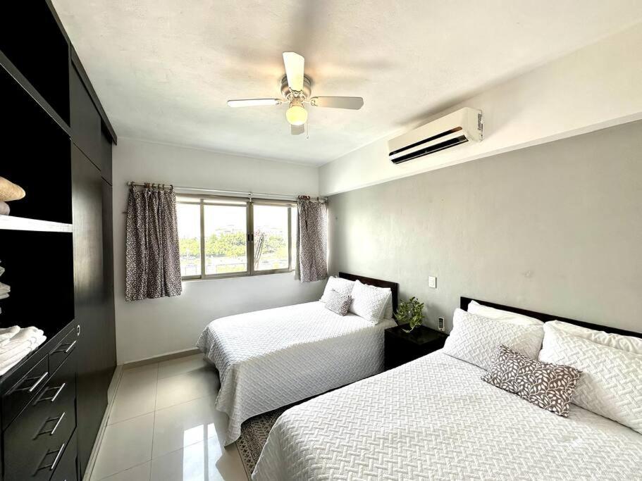 3BR Beautiful Condo with Pool Gym & Great Location