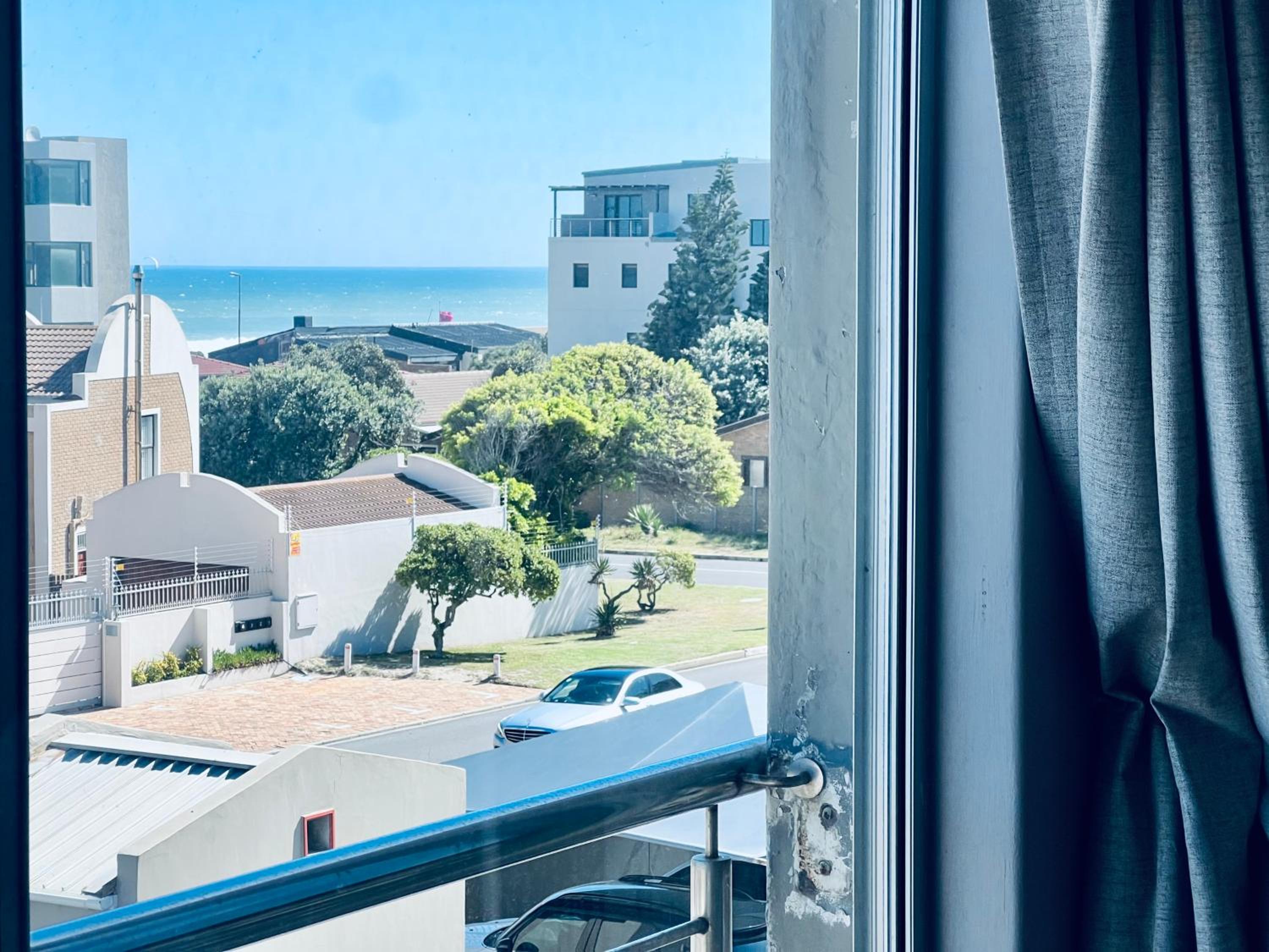 Caline Vip Apartments, beach close view 2