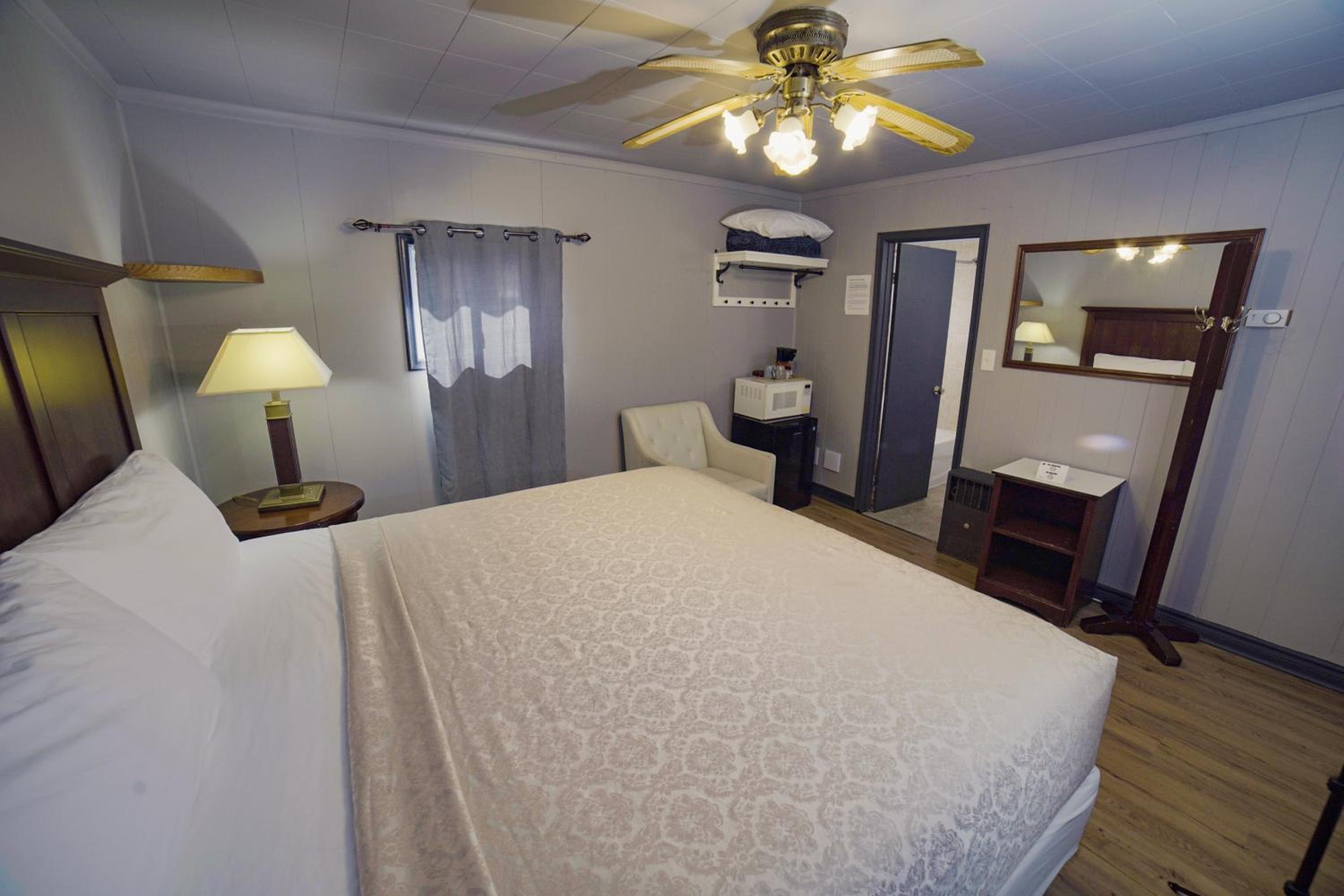 Glen Garry motel and cottages