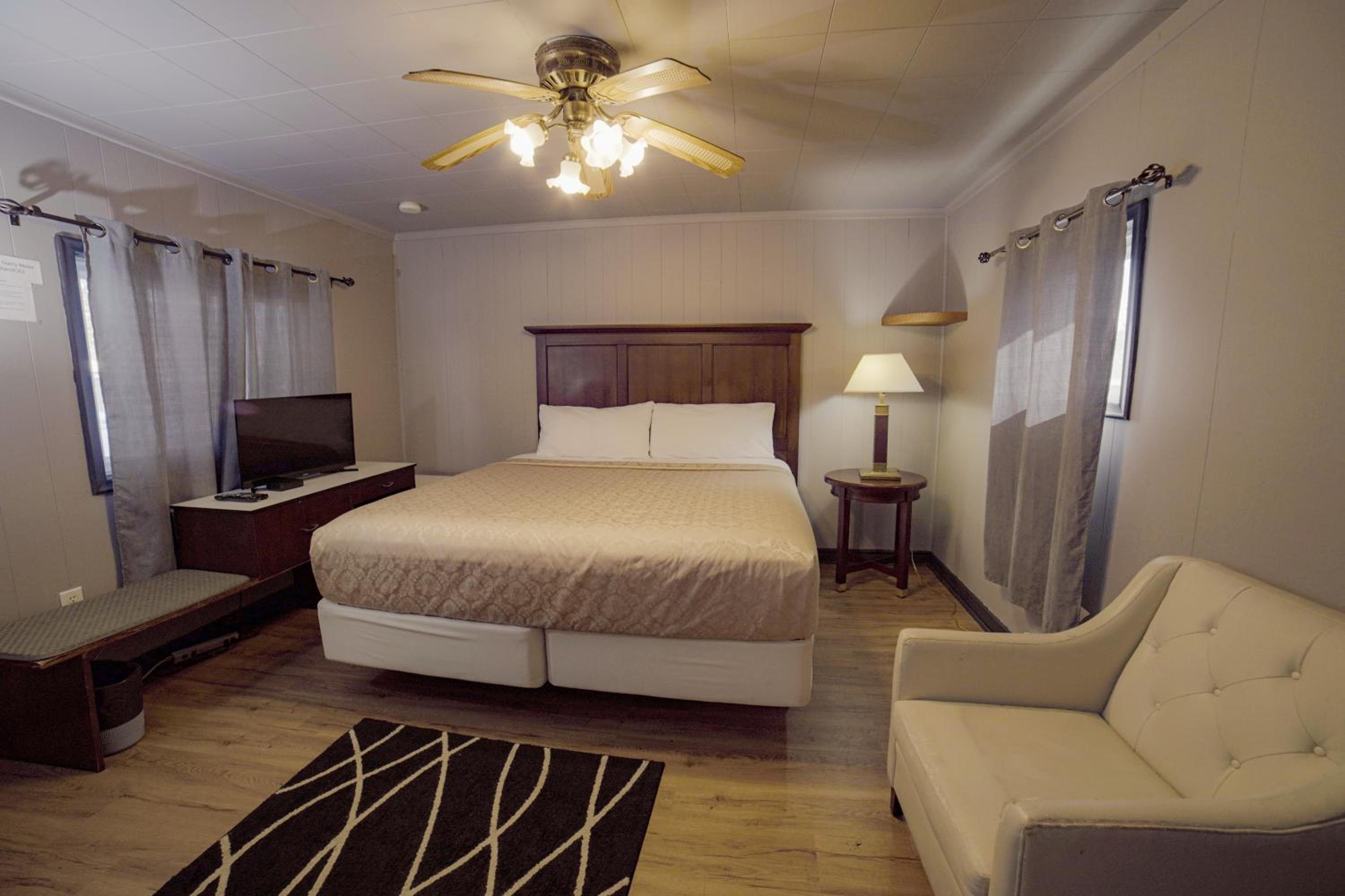 Glen Garry motel and cottages