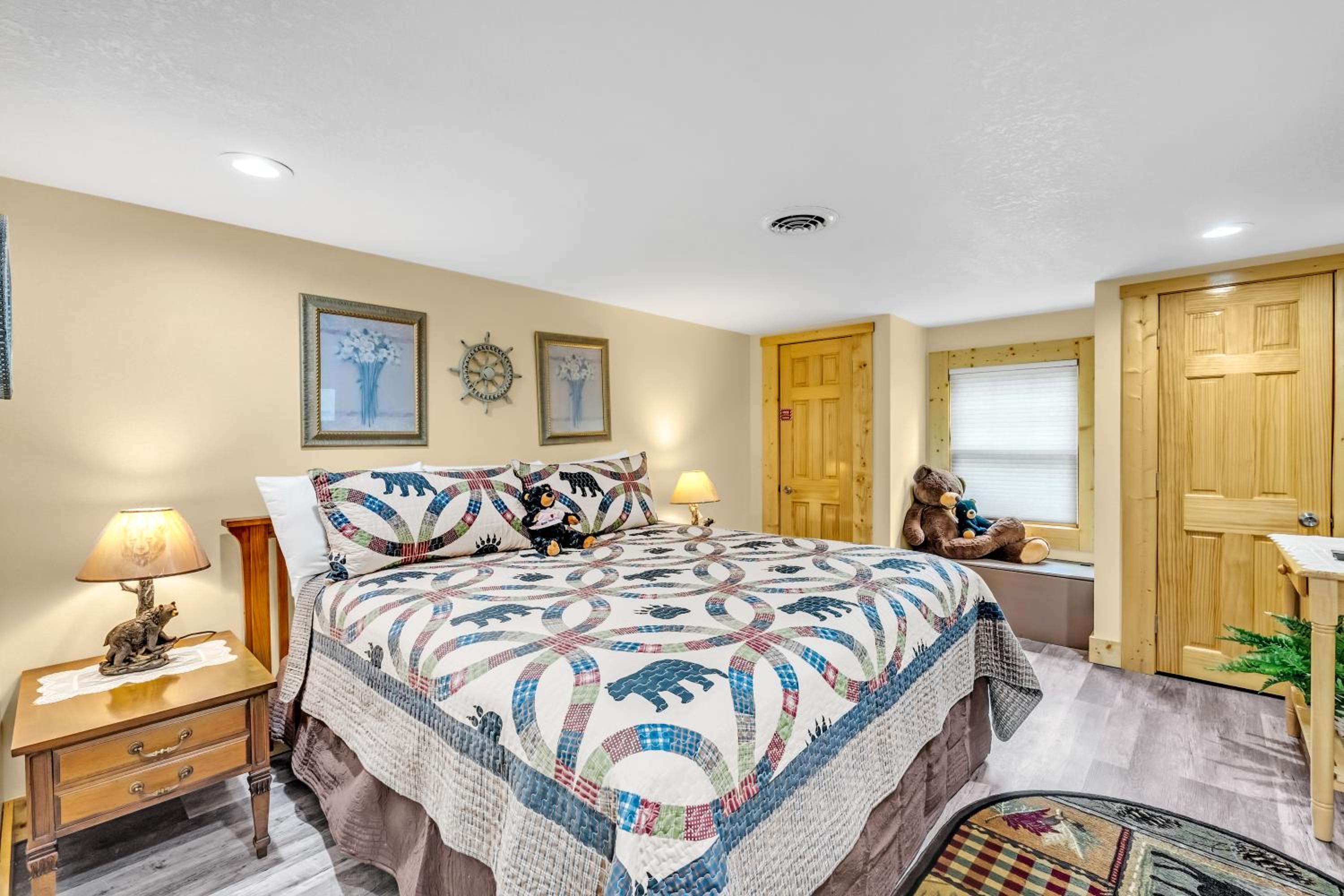 Rambling Bear on Cove Creek, Hot Tub, WIFI, 560 FREE tickets each paid day!!! view 4