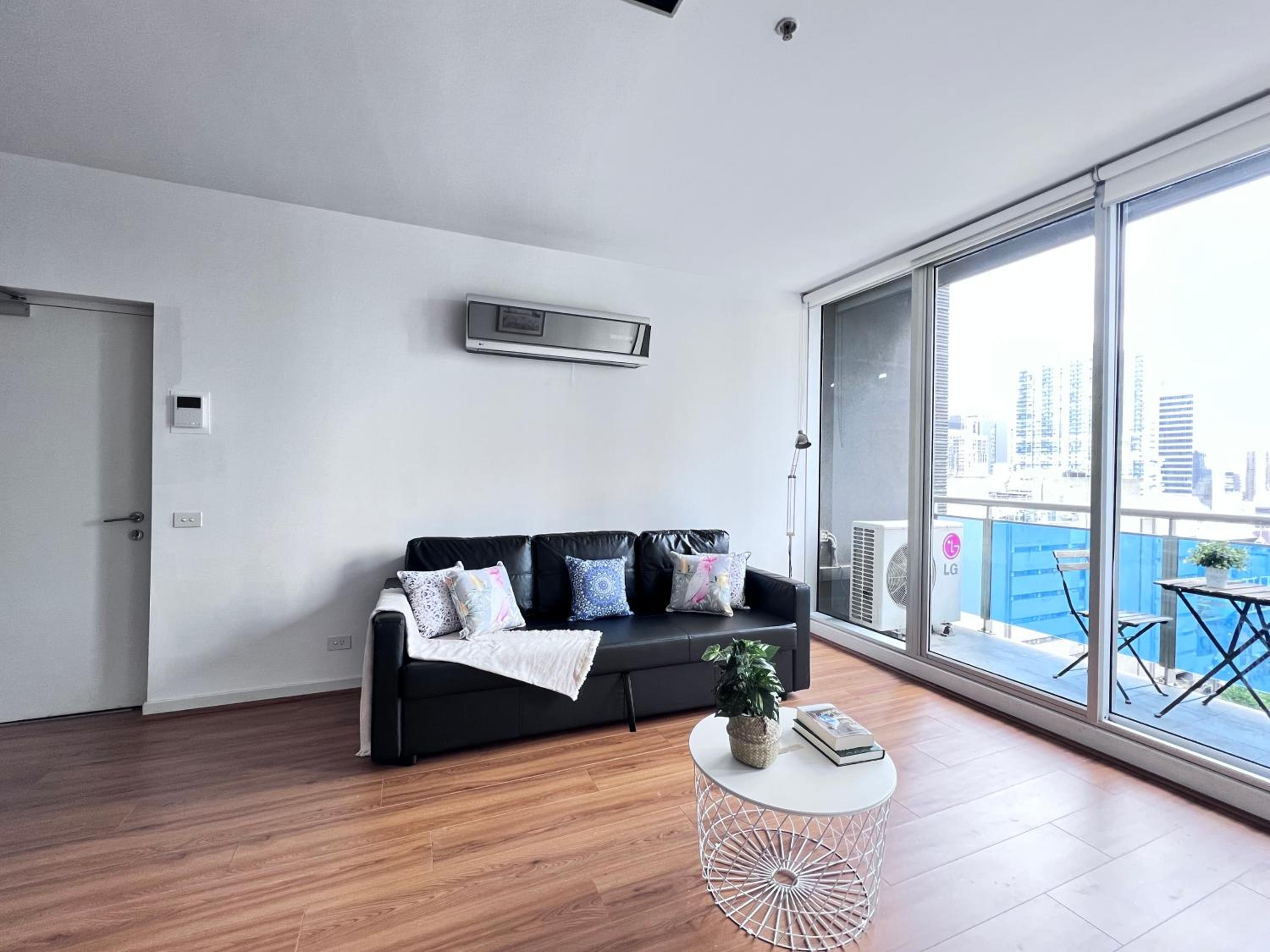 MelbCBD Central NYE Fireworks large 3BR2BTH GymPool
