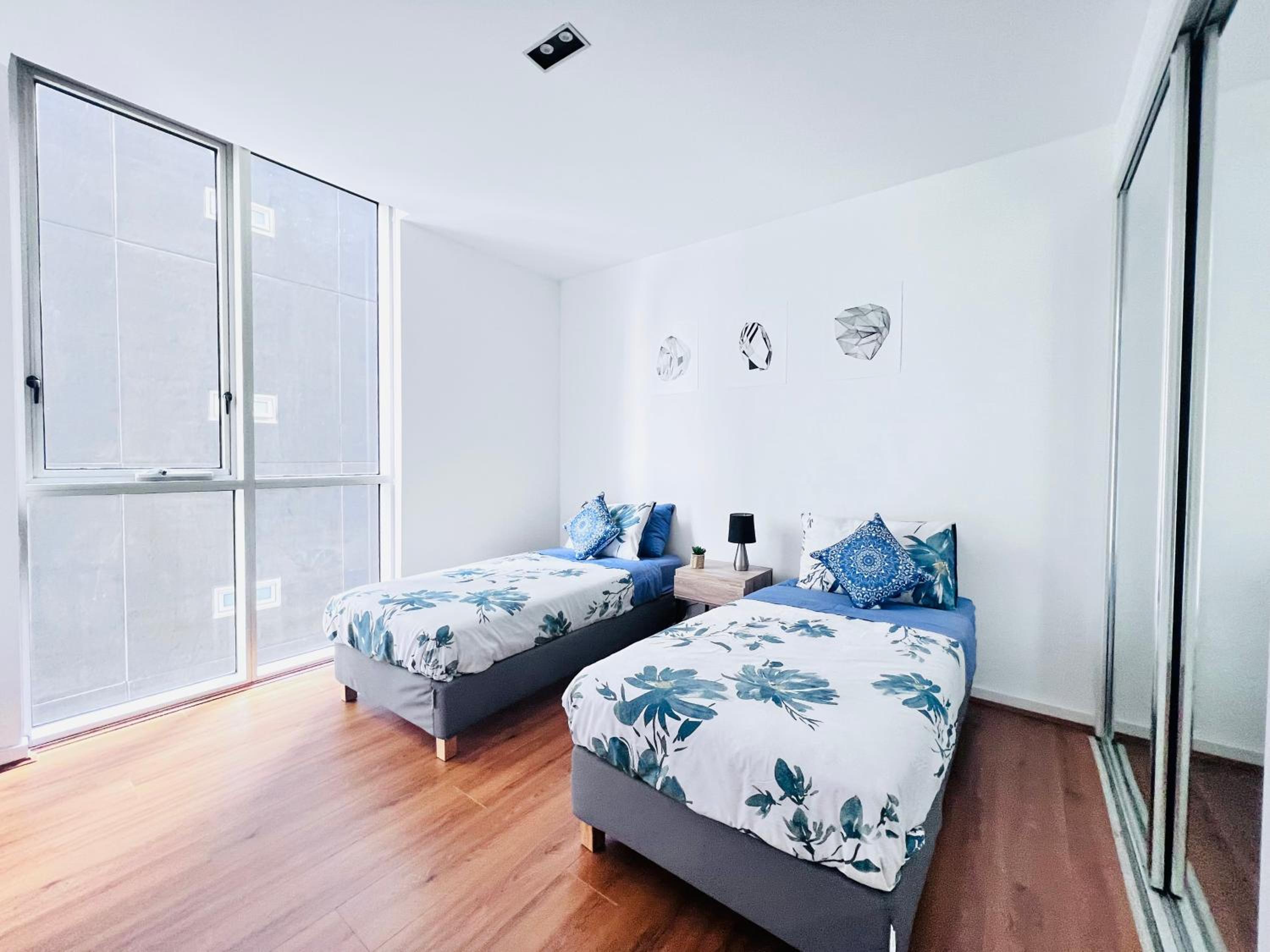 MelbCBD Central NYE Fireworks large 3BR2BTH GymPool