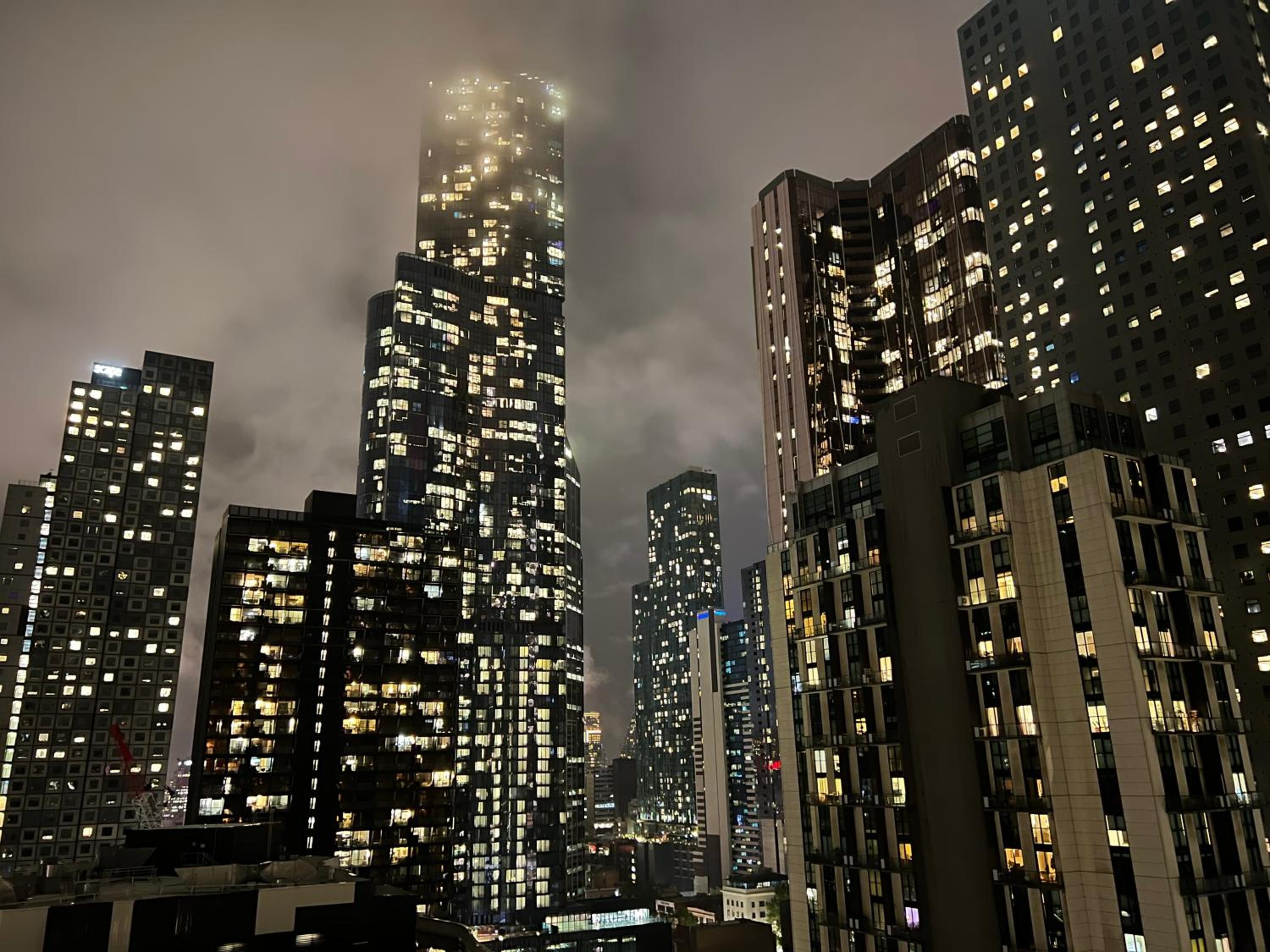 MelbCBD Central NYE Fireworks large 3BR2BTH GymPool