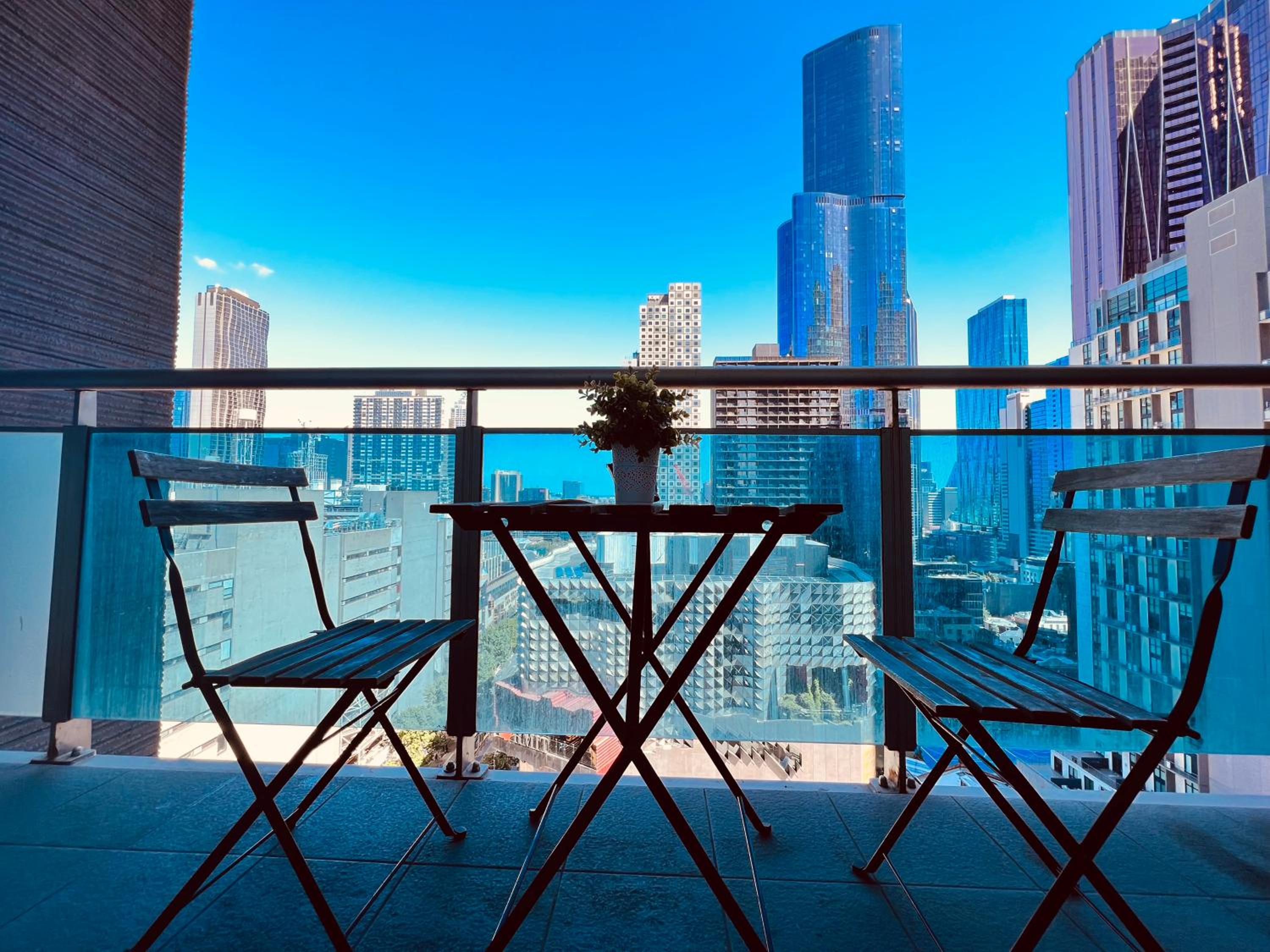 MelbCBD Central NYE Fireworks large 3BR2BTH GymPool