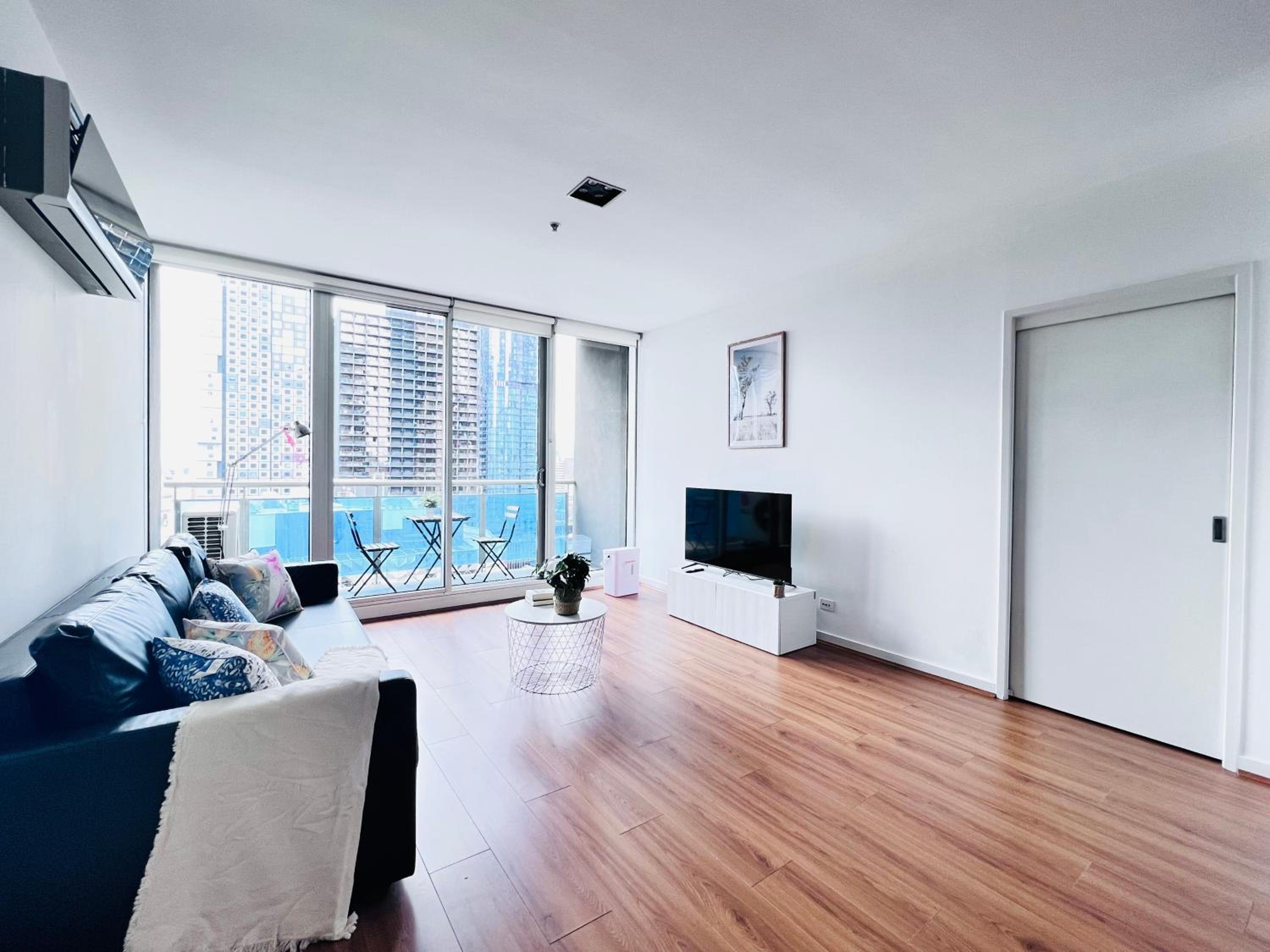 MelbCBD Central NYE Fireworks large 3BR2BTH GymPool