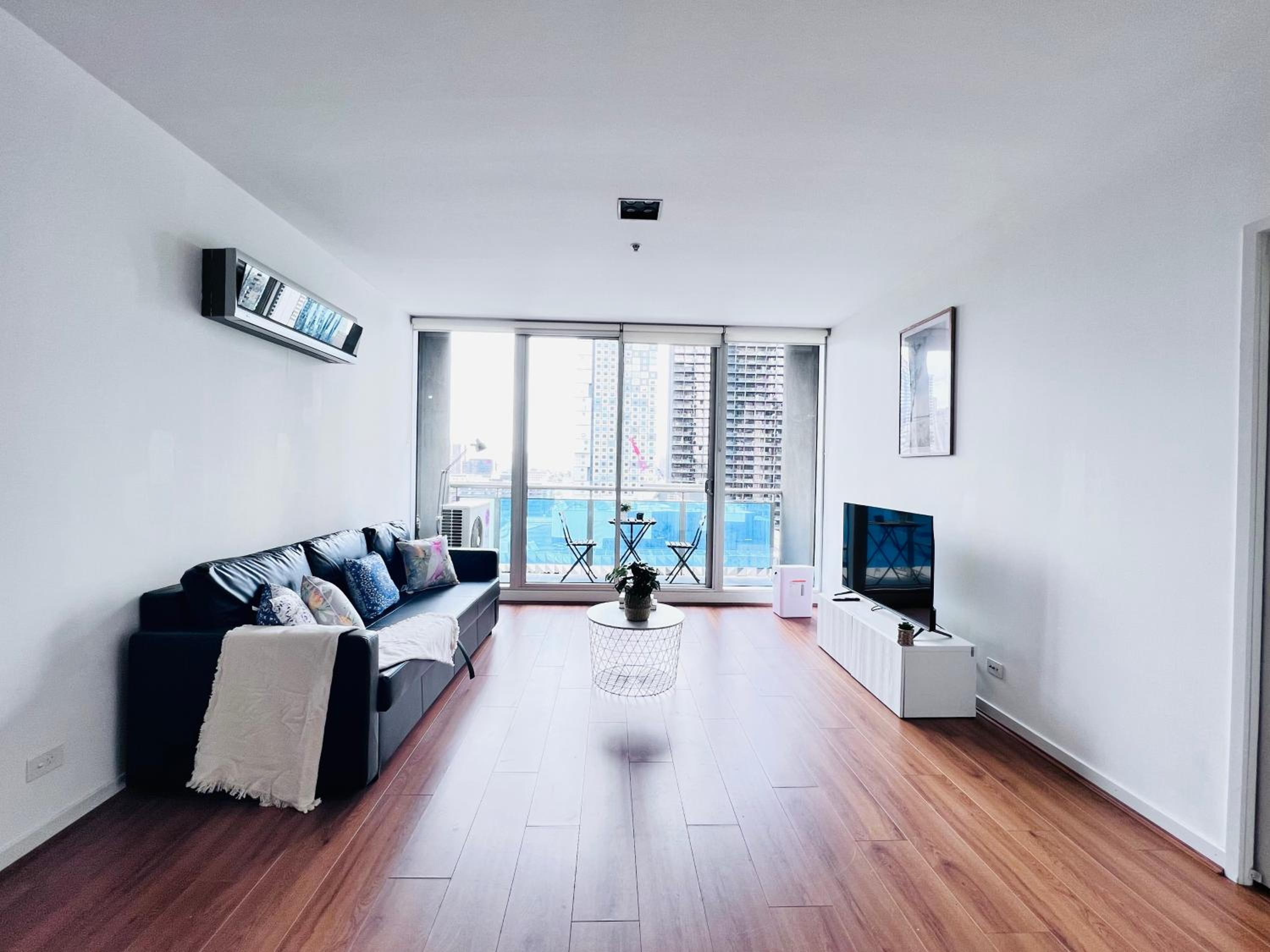MelbCBD Central NYE Fireworks large 3BR2BTH GymPool