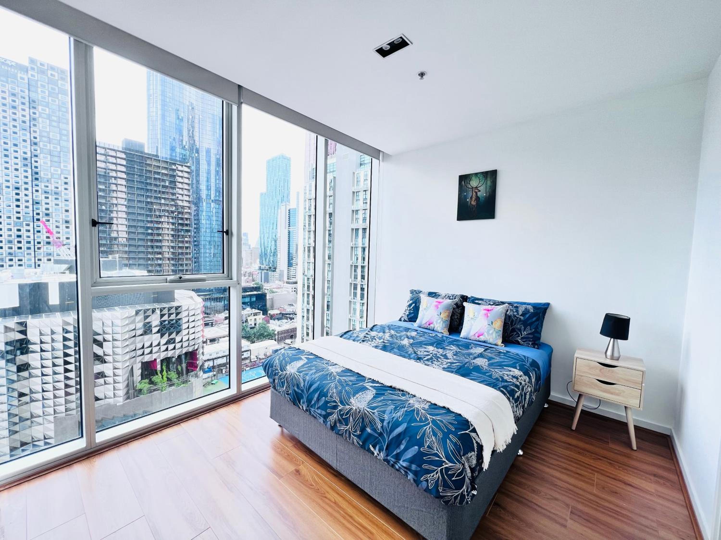 MelbCBD Central NYE Fireworks large 3BR2BTH GymPool