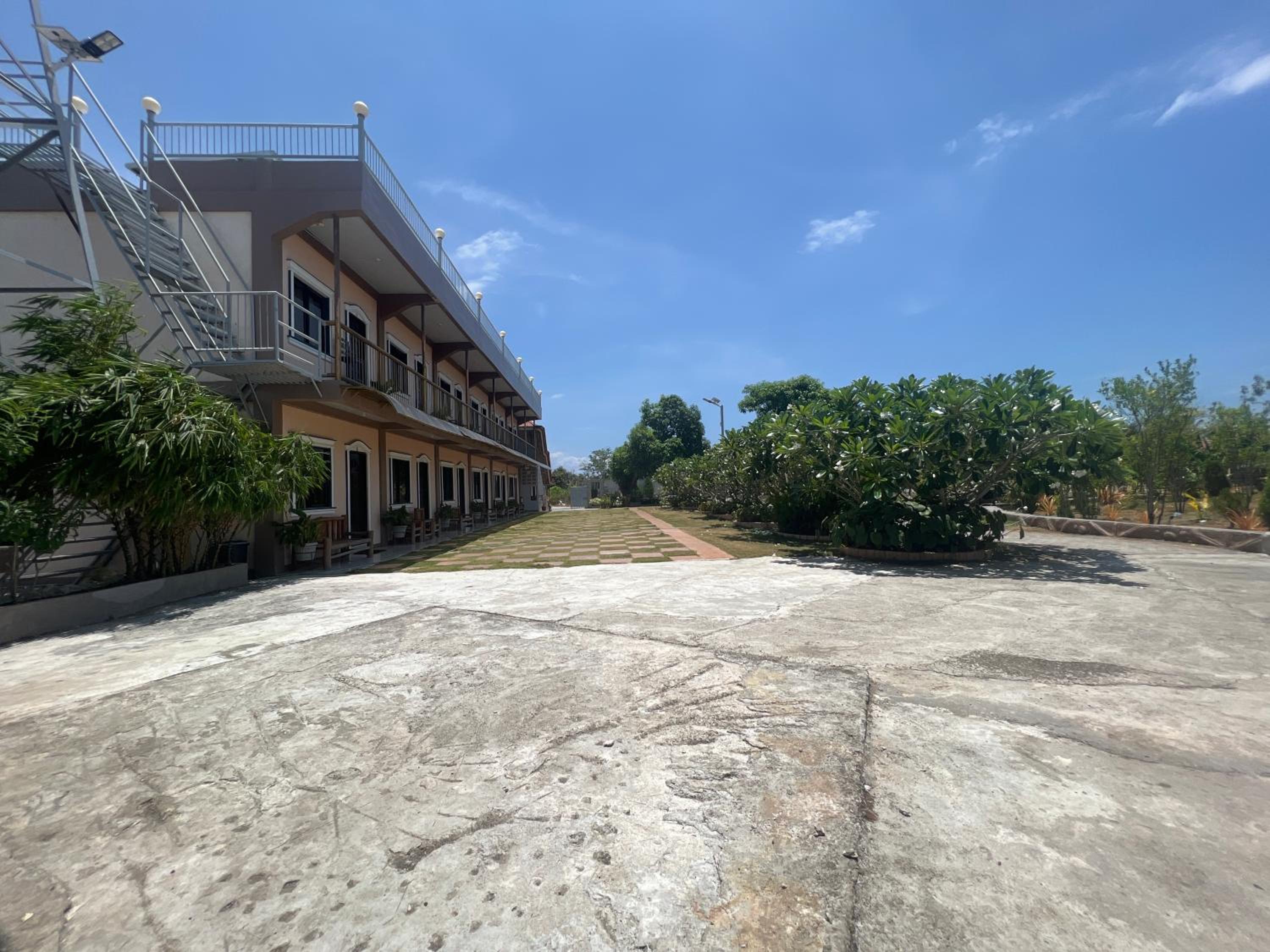 La Plumerias view 3