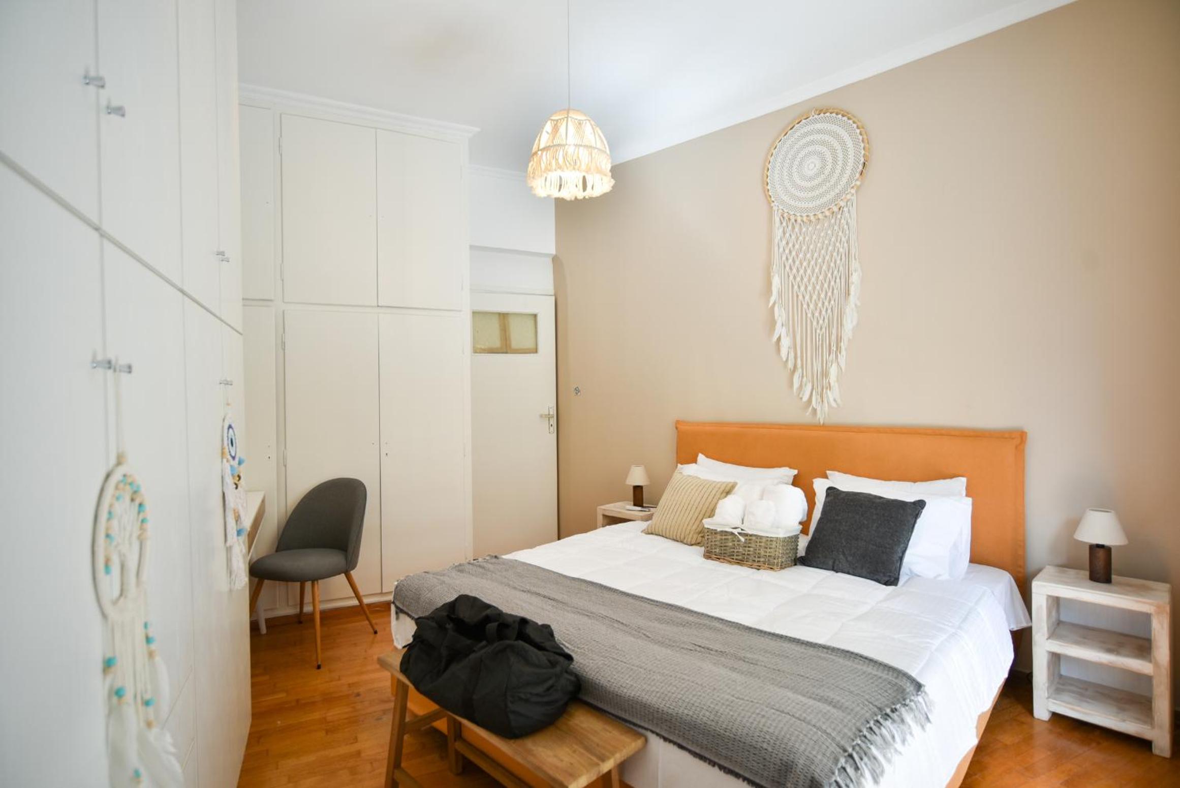 Athens Stylish next to Acropolis, Metro stop Fix