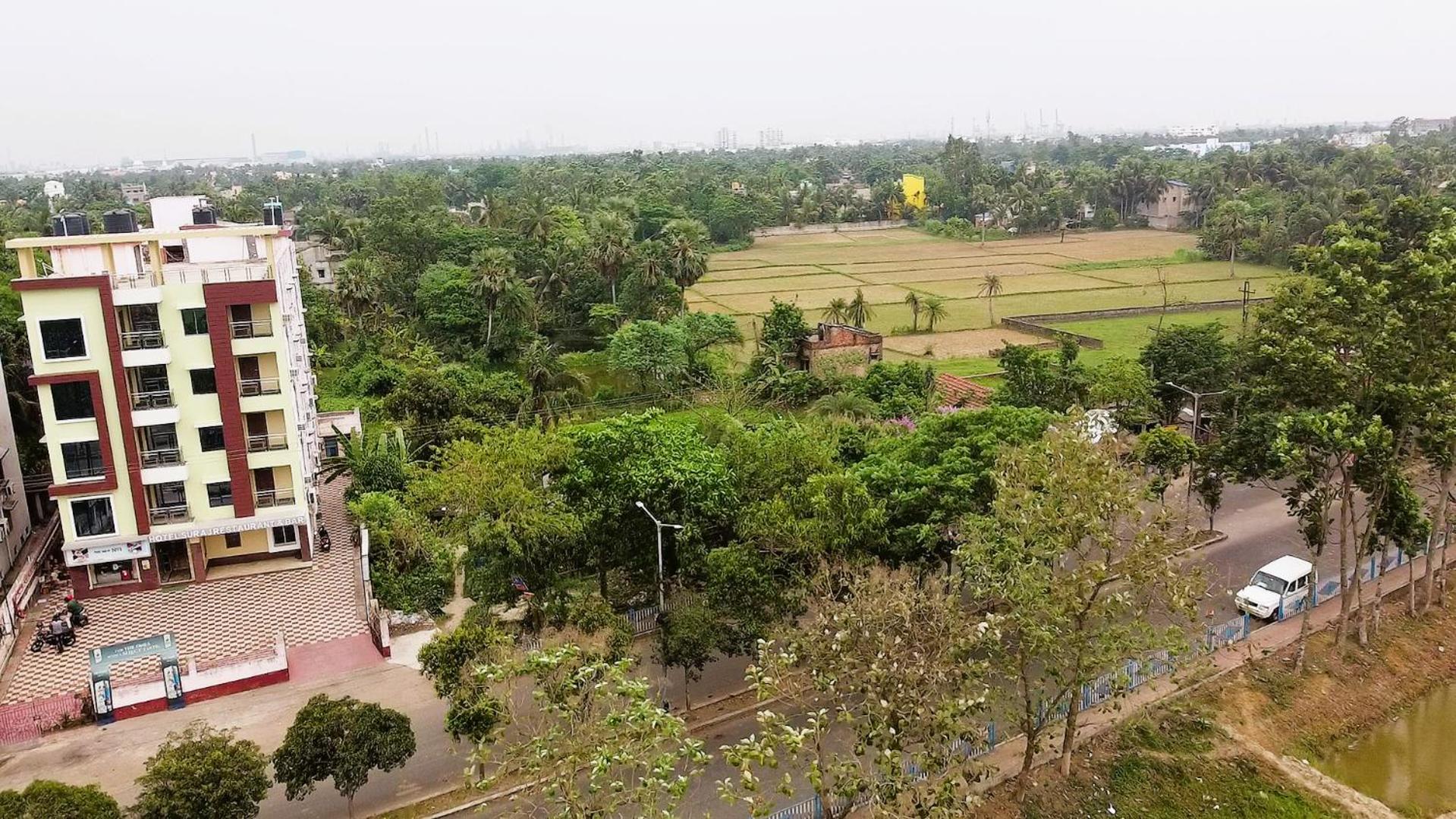 STAYMAKER Hotel Suraj - Only Indian Citizens Allowed