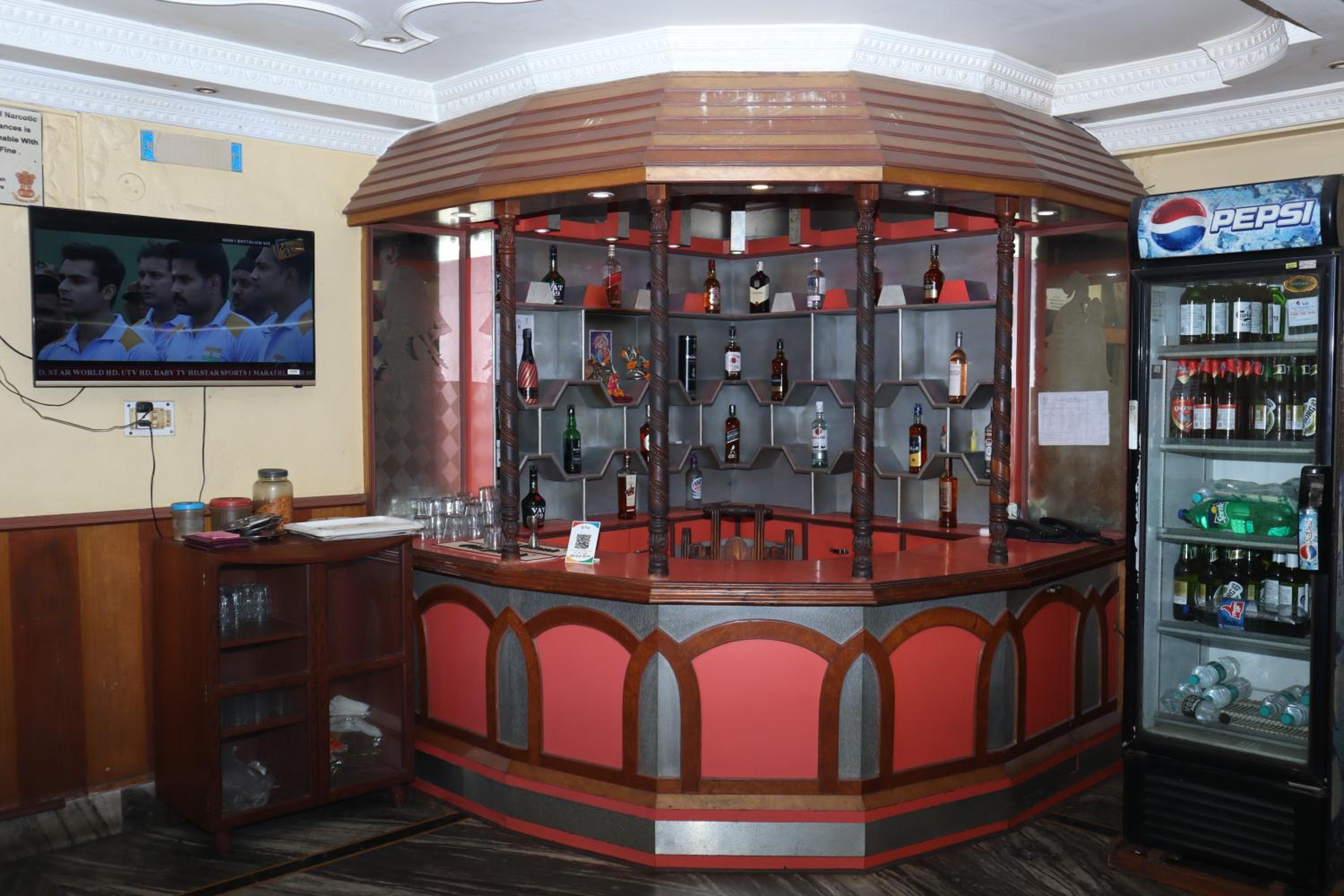 STAYMAKER Hotel Suraj - Only Indian Citizens Allowed