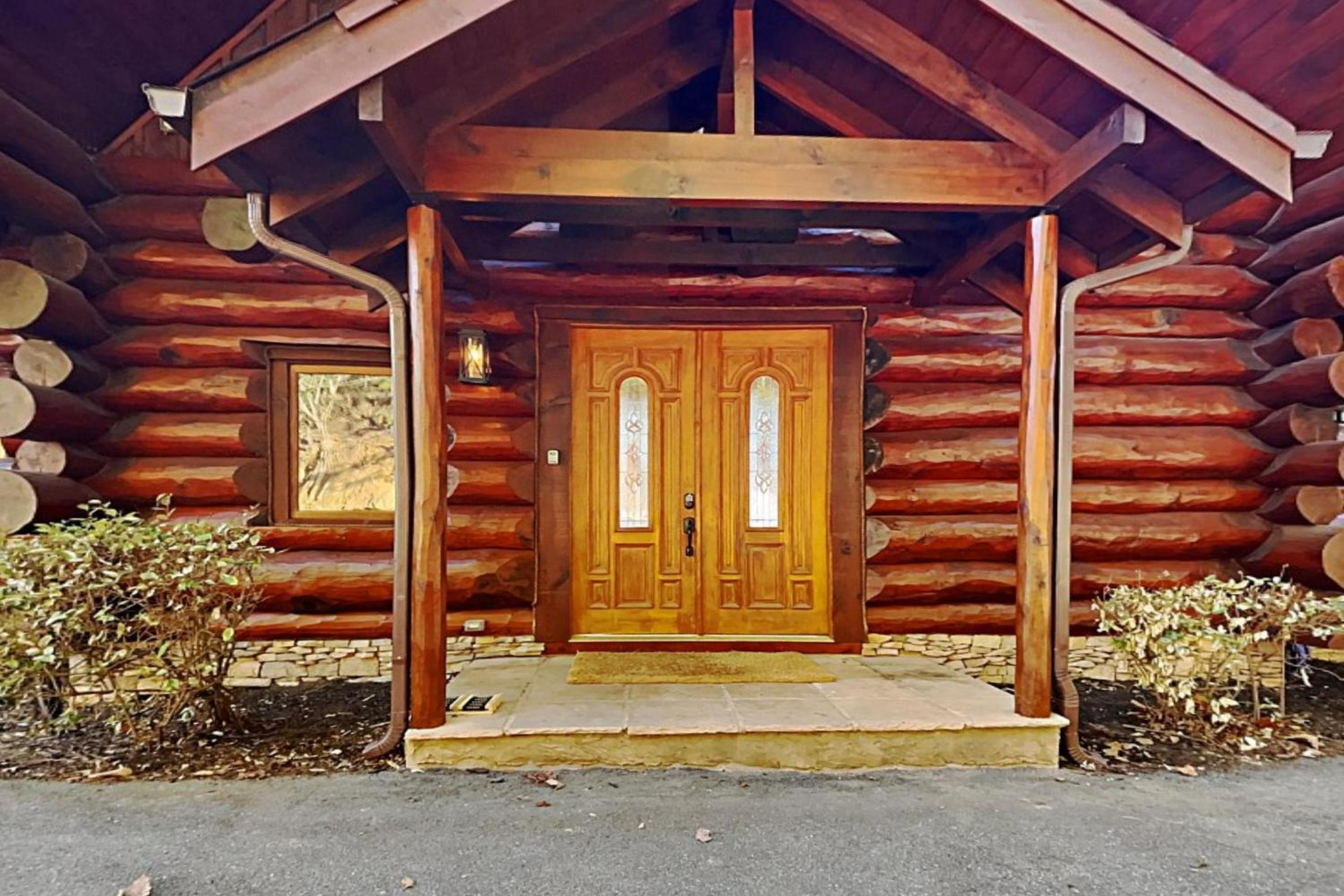 Pinnacle Chalet