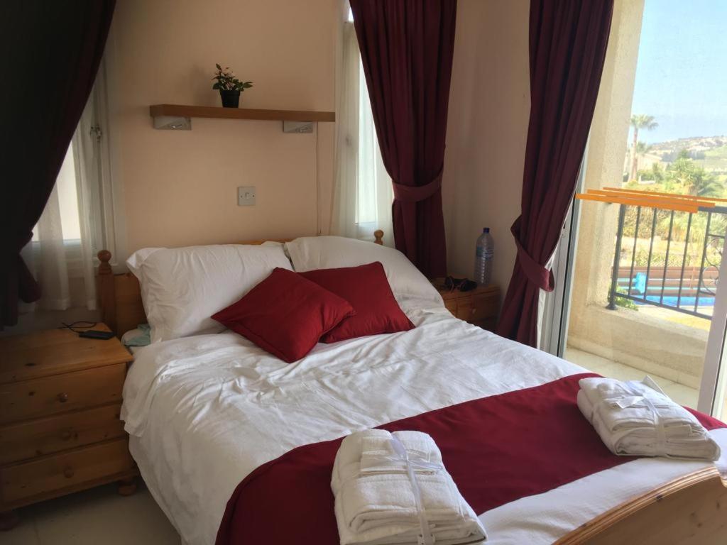 Villa Oasis Peyia near Coral Bay