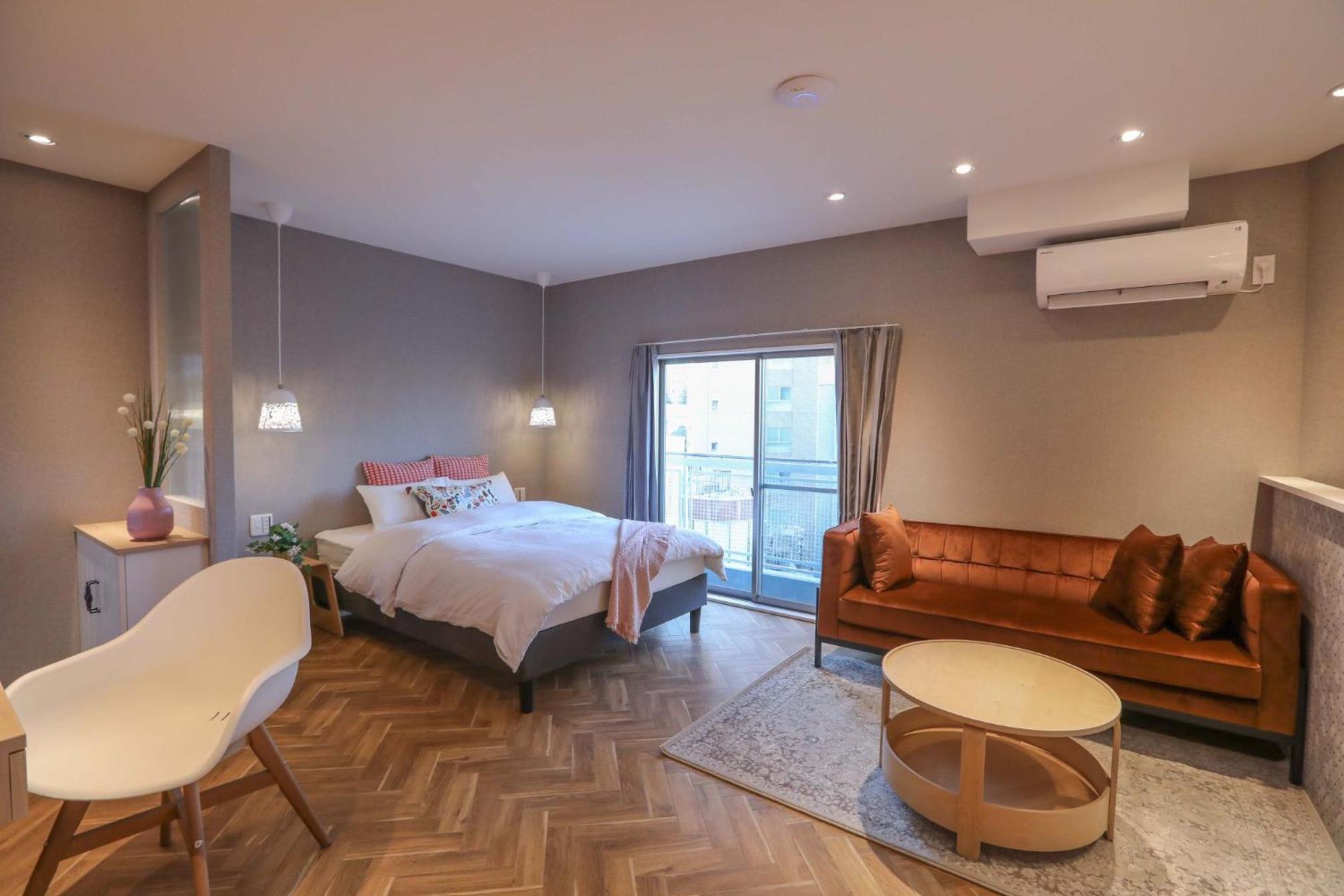 hotel room