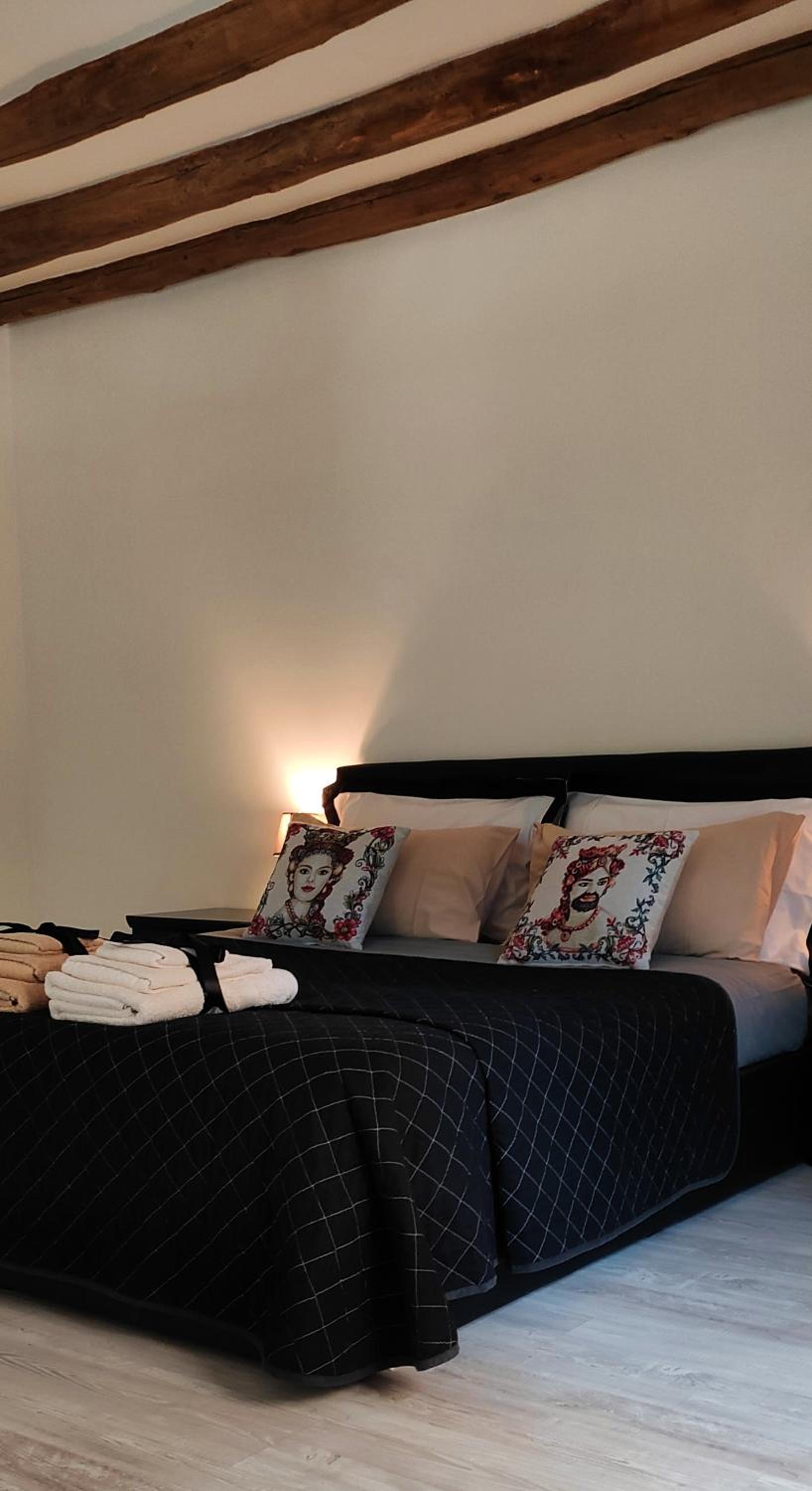 Cesare Home en Palermo — bedroom