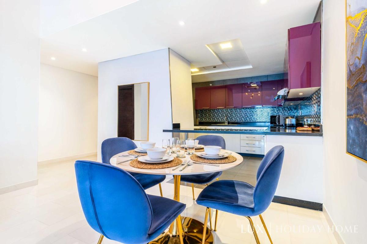 LUX Cayan Superior Suite 3 in Dubai Marina