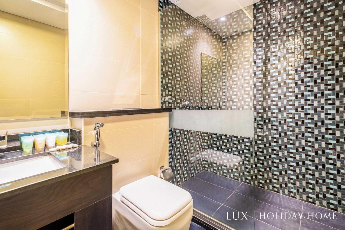 LUX Cayan Superior Suite 3 in Dubai Marina