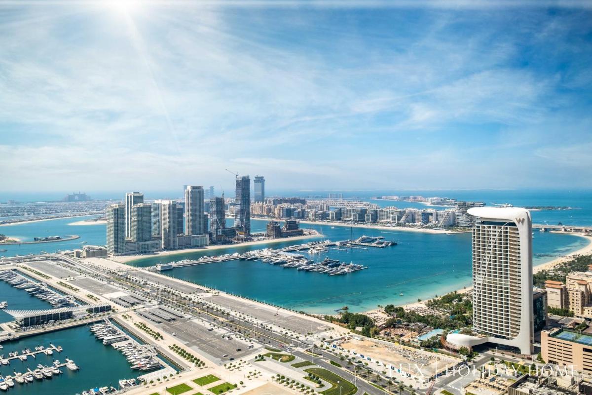 LUX Cayan Superior Suite 3 in Dubai Marina