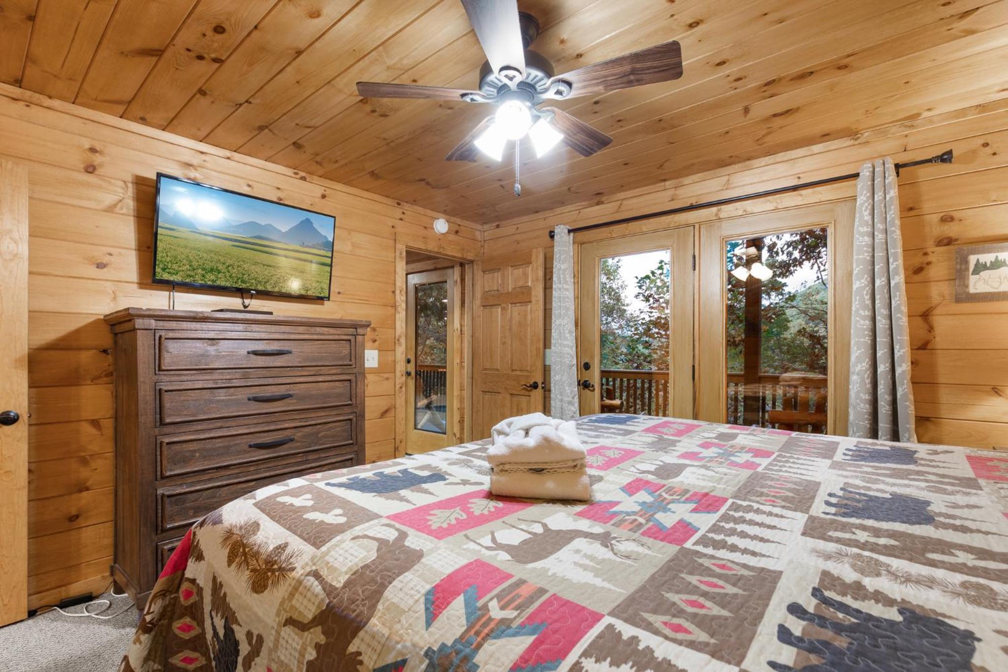 Cozy Bear Lodge