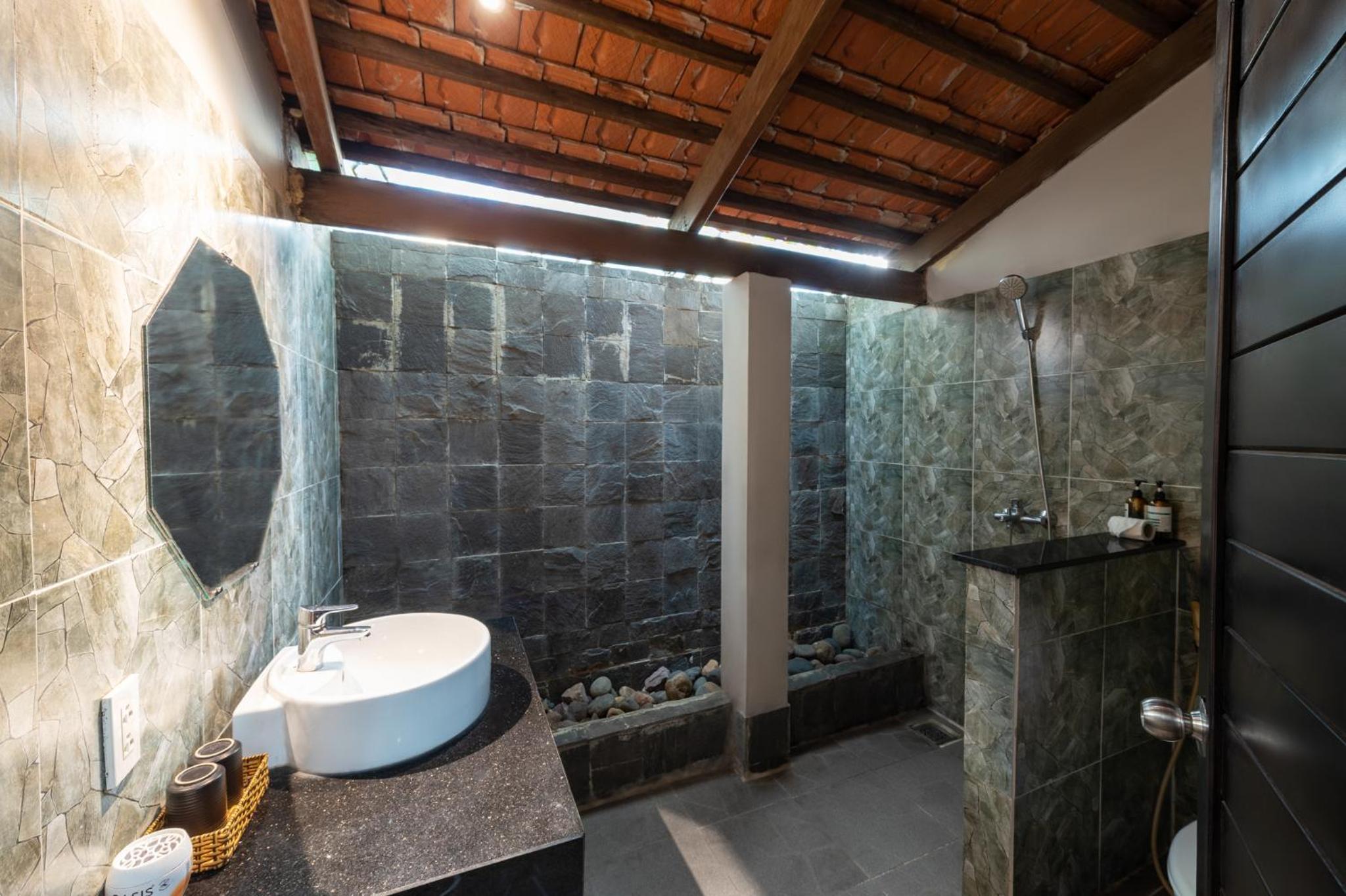 An Nhien Retreat Phu Quoc with Yoga Daily & Beach access