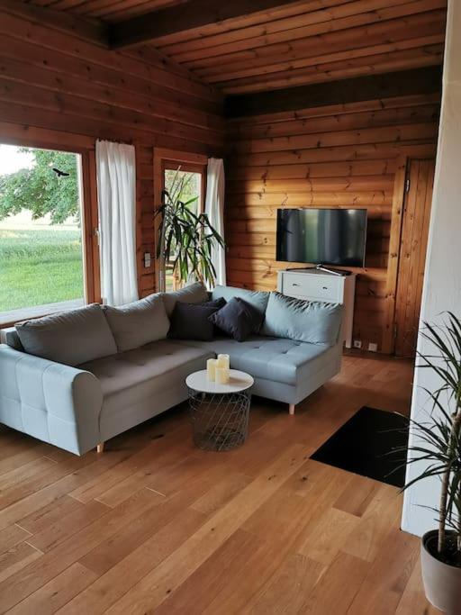 Chalet am Feldrand