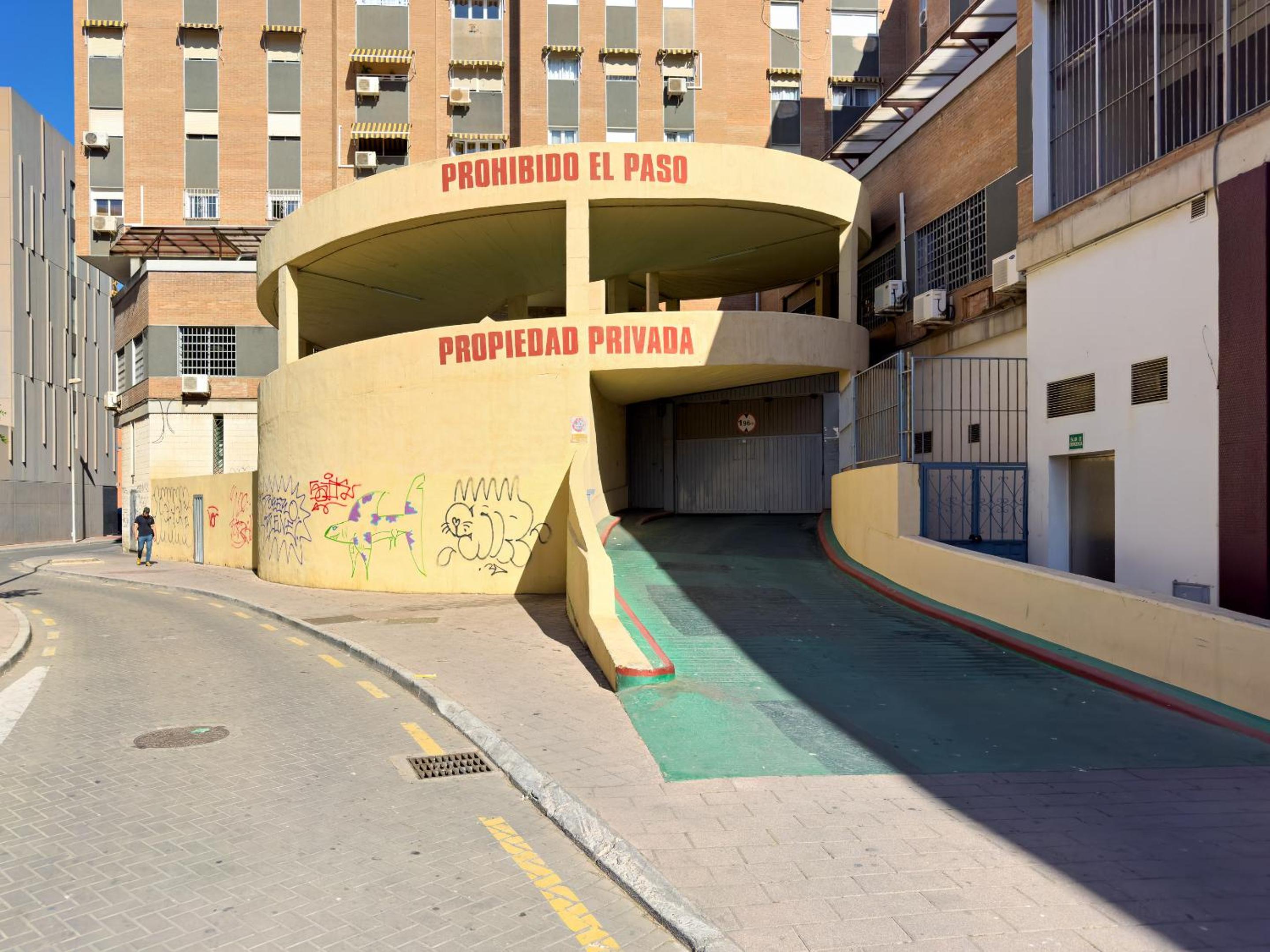 SUNSET MALAGA - Luxurious & Parking Apartment
