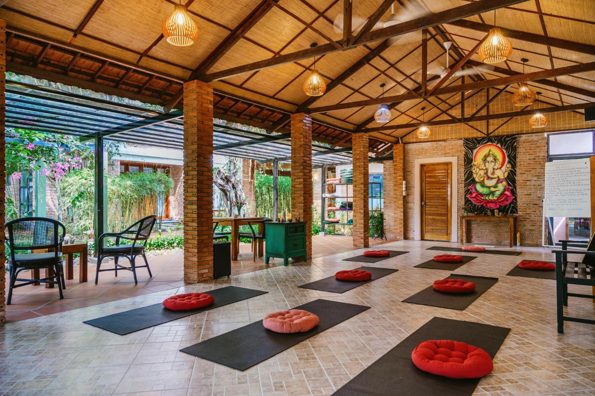 An Nhien Retreat Phu Quoc with Yoga Daily & Beach access