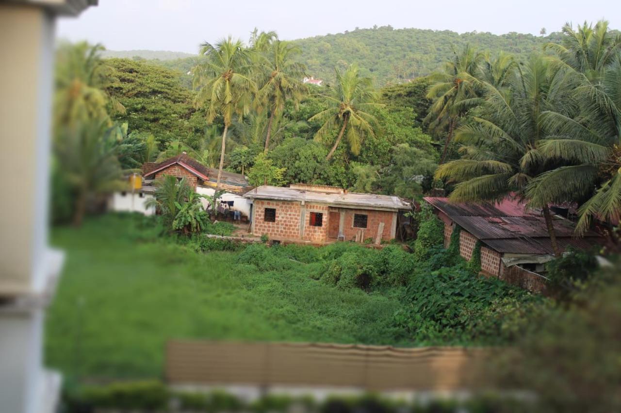 Ra Travelup view 4