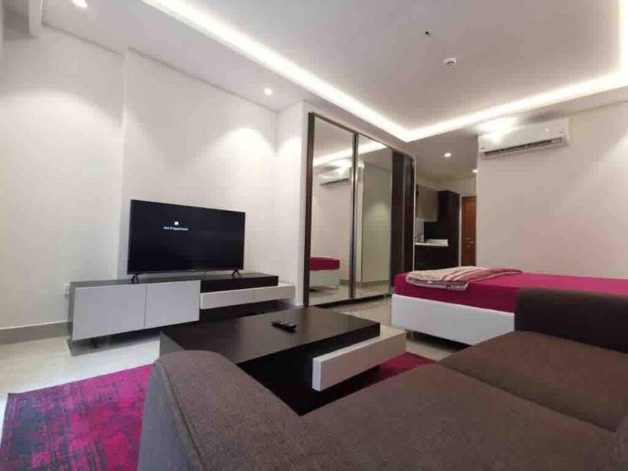Intimate Studio Apartment - Mirage Residence view 4
