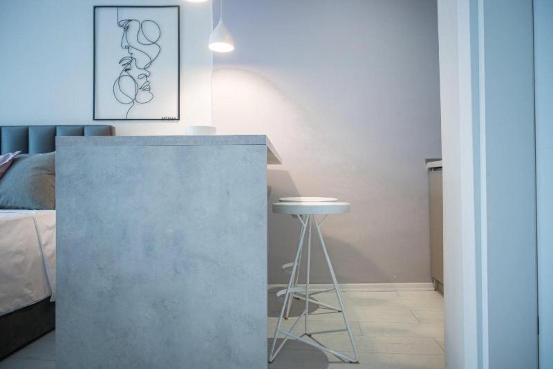 BEST APARTMENTS