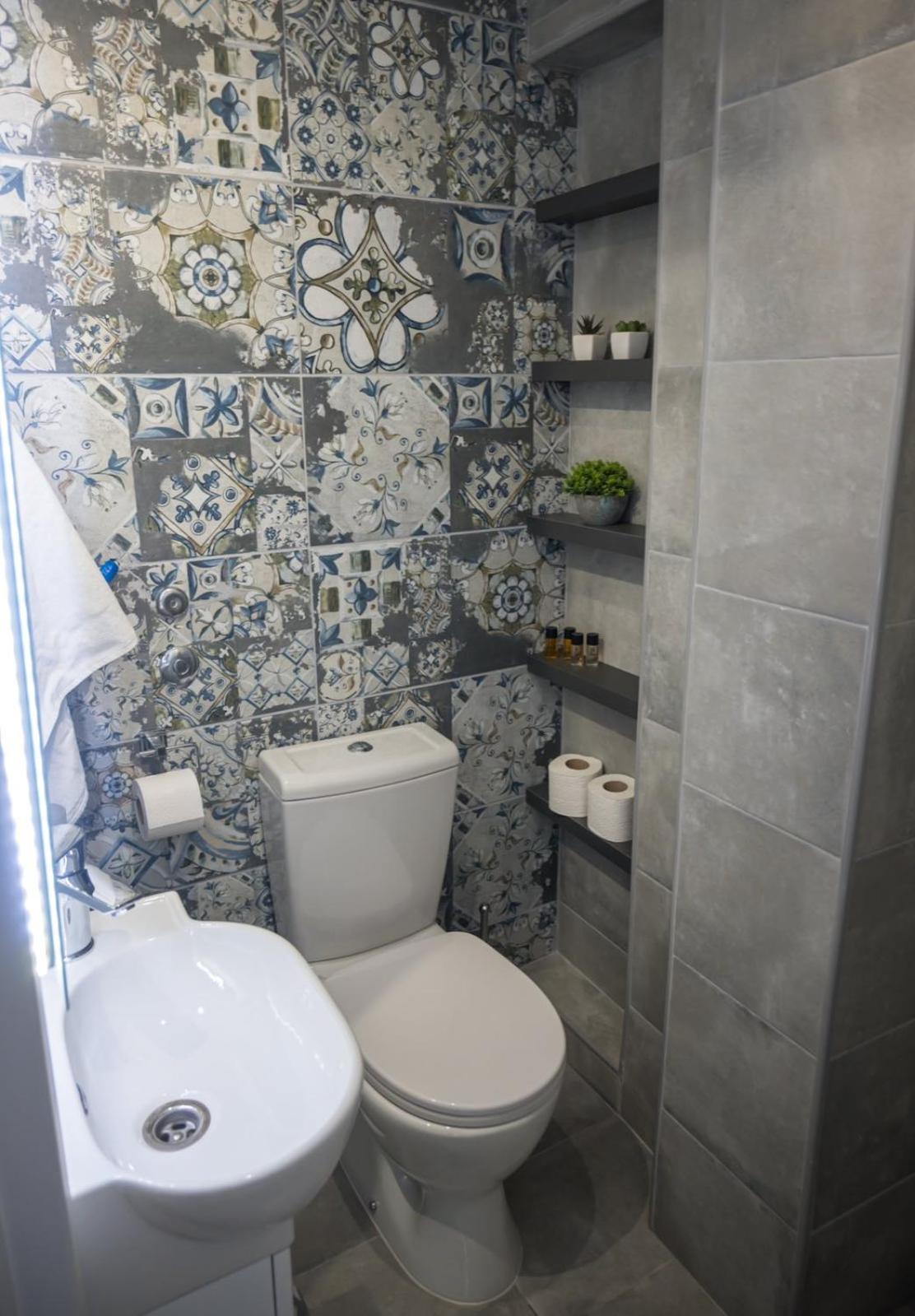 BEST APARTMENTS