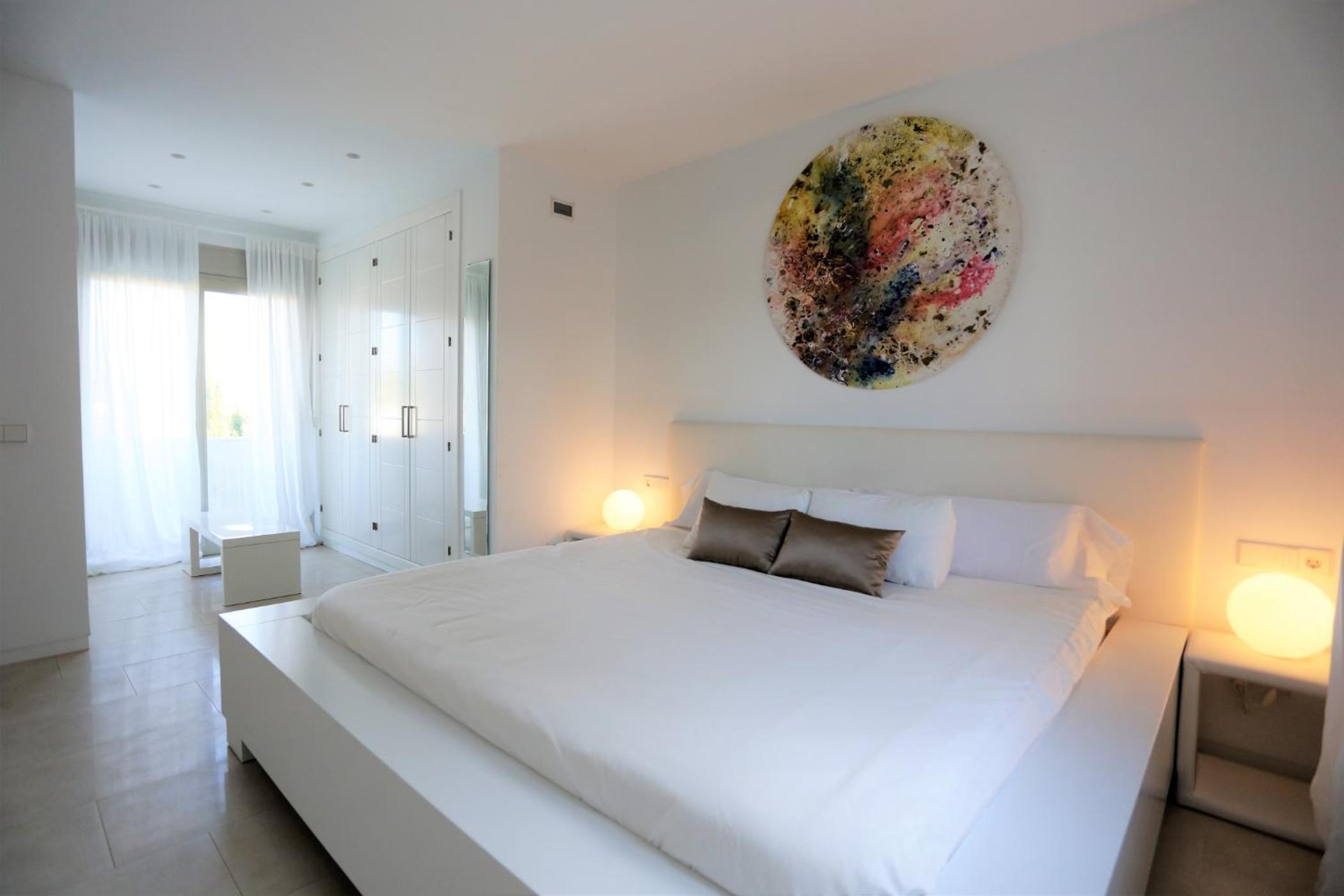 Modern Villa Montecristo