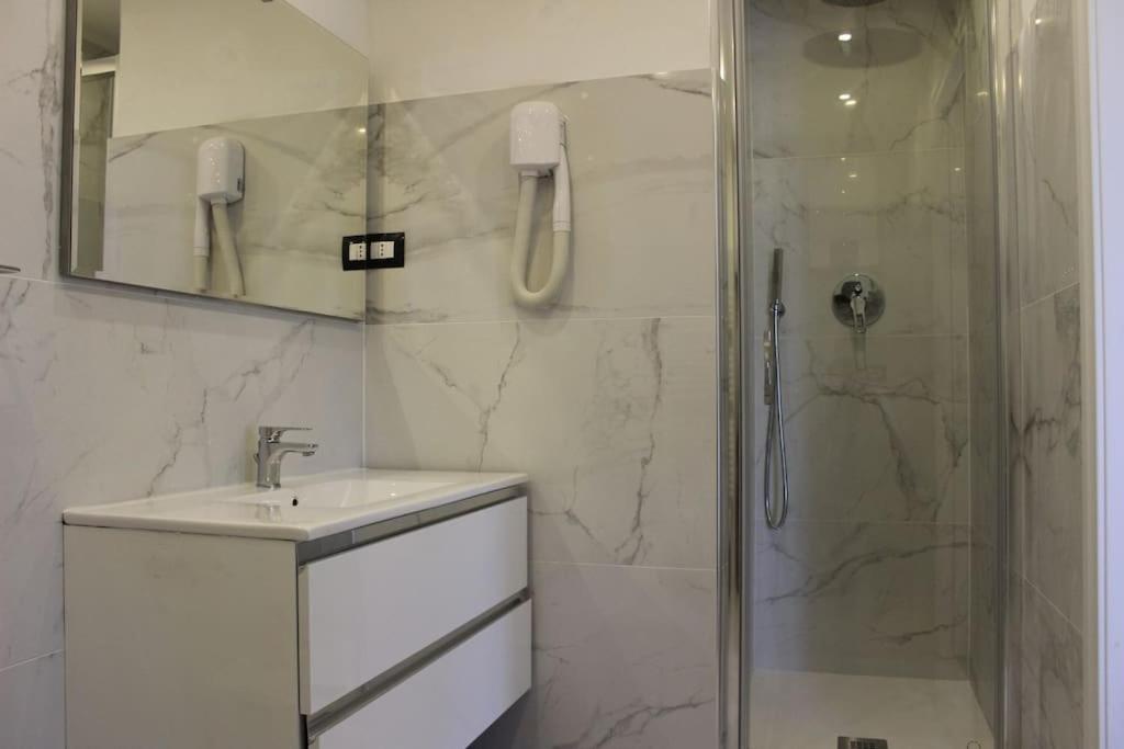 Art Apartment stazione A