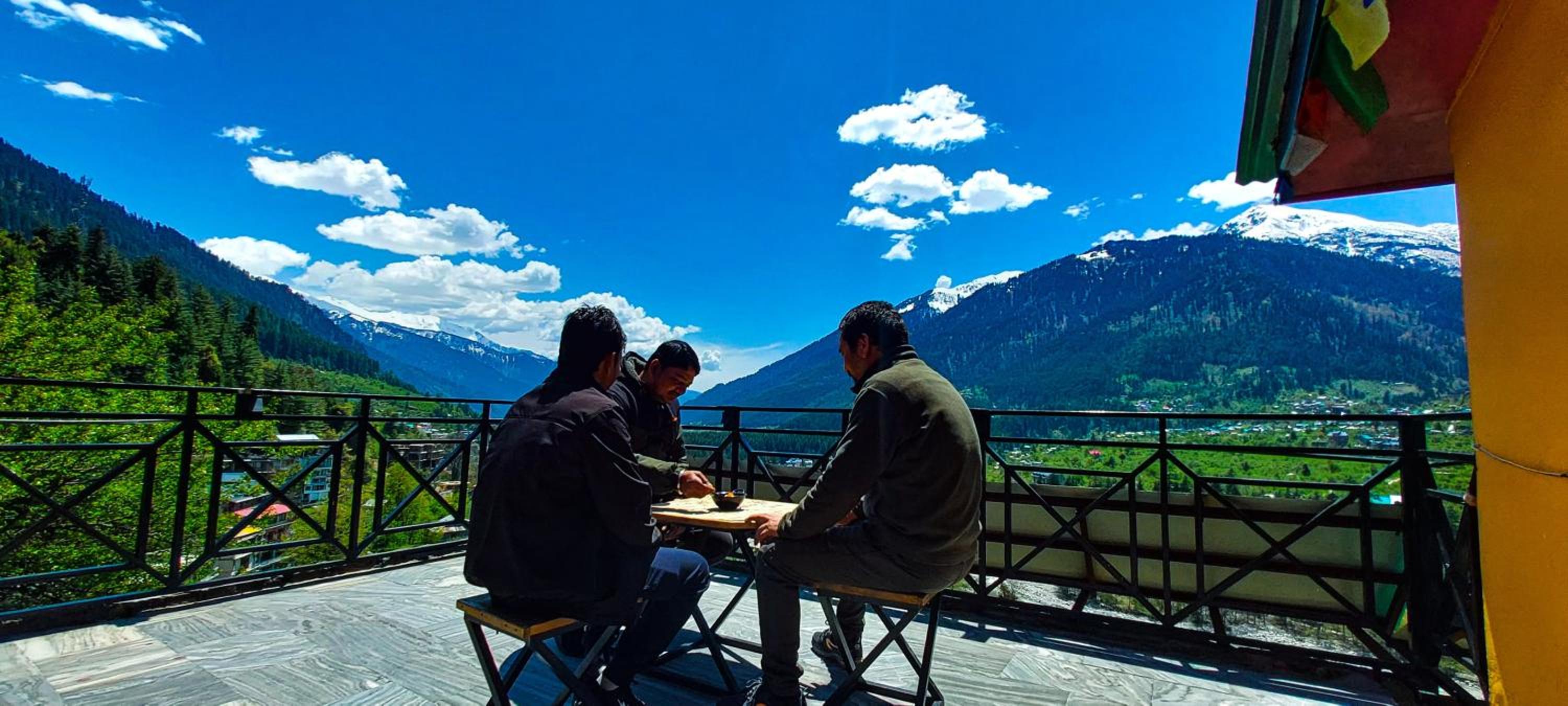 La Vaca India Manali view 4