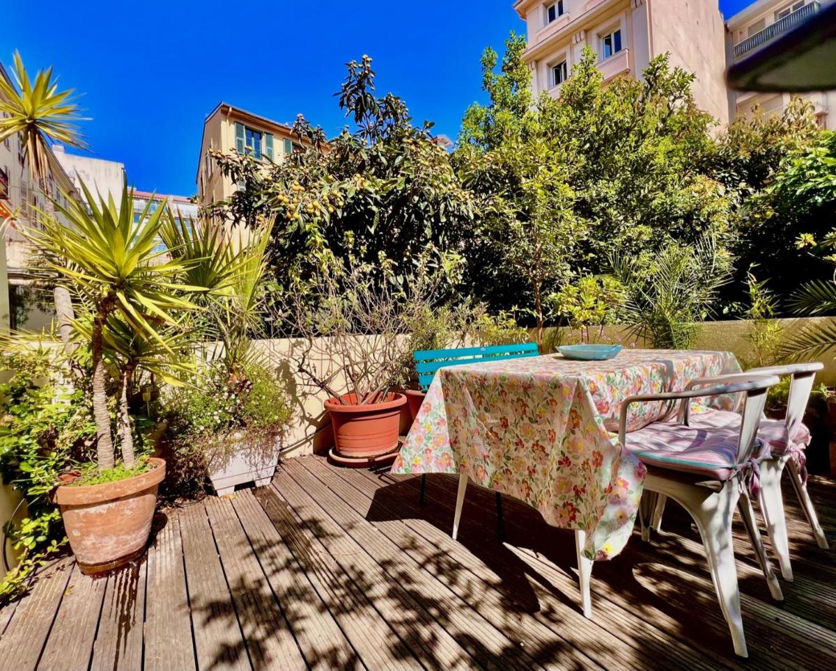 ApartHotel Riviera - Grimaldi Coeur de Ville - Large Studio AC with bigger South Terrace - Hyper Centre - 5mn plage- TERRASSE ESPRIT view 4