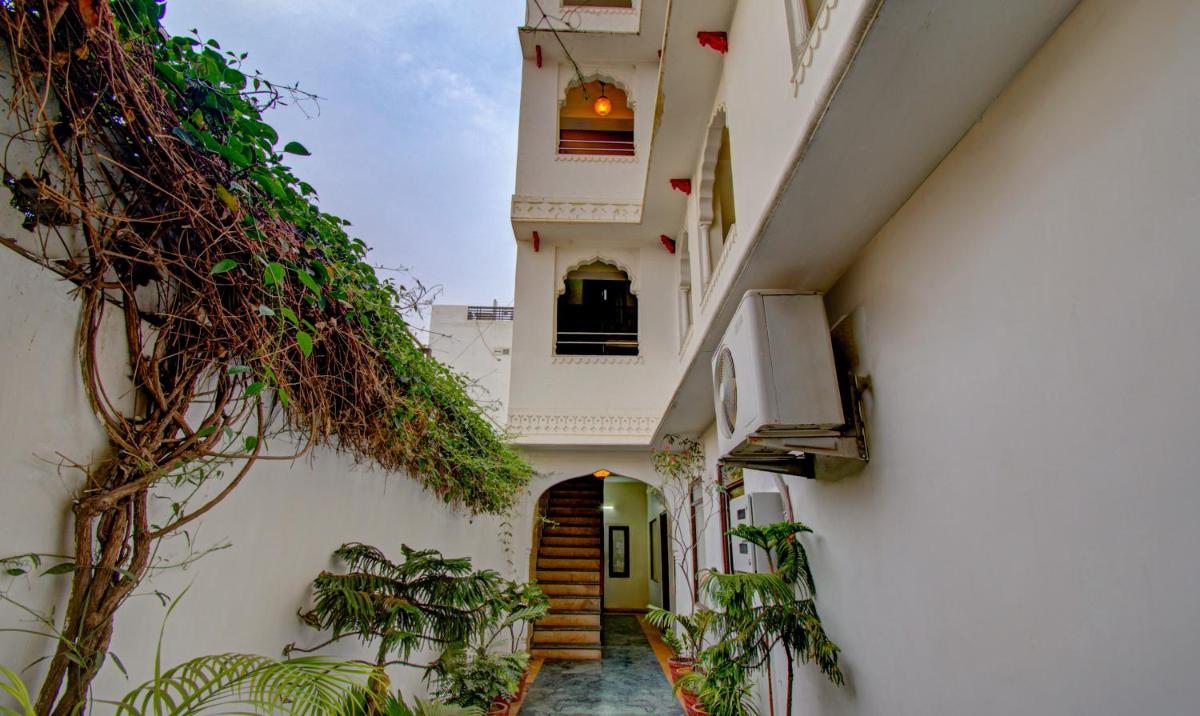 Treebo Trend Heritage Utsav Vilas