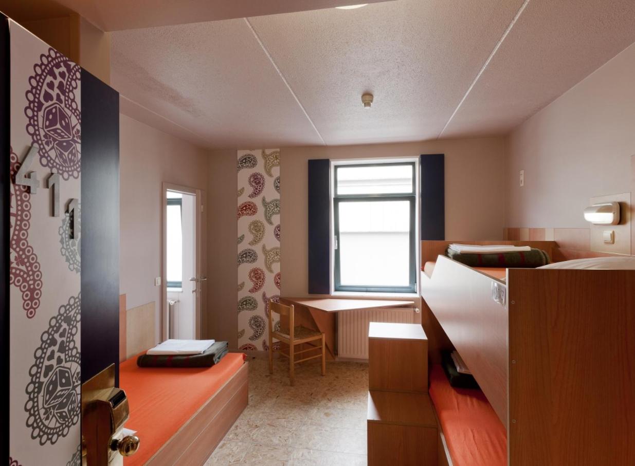 Sleep Well Youth Hostel