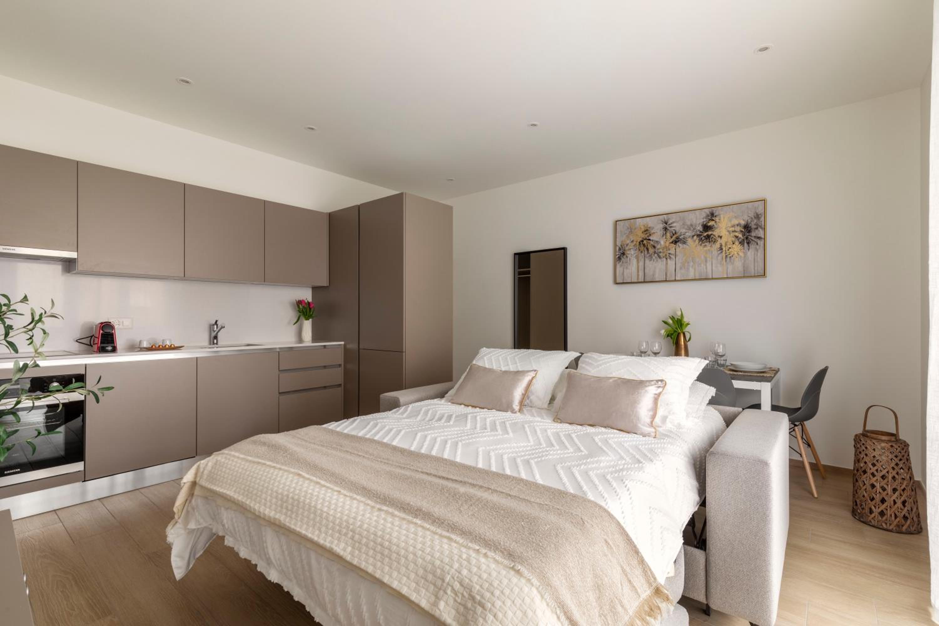 Lugano Superior Suites - Free Parking