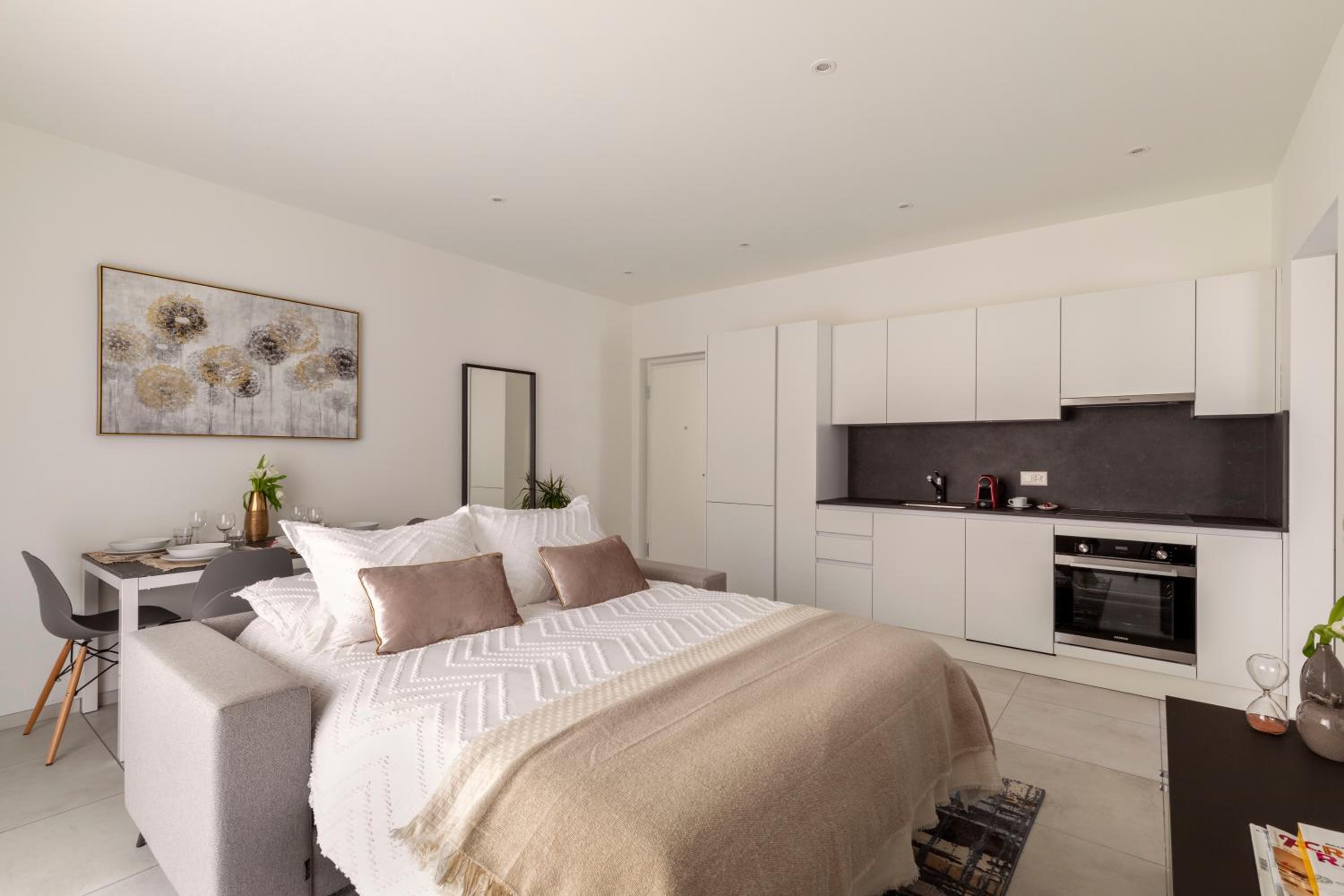 Lugano Superior Suites - Free Parking