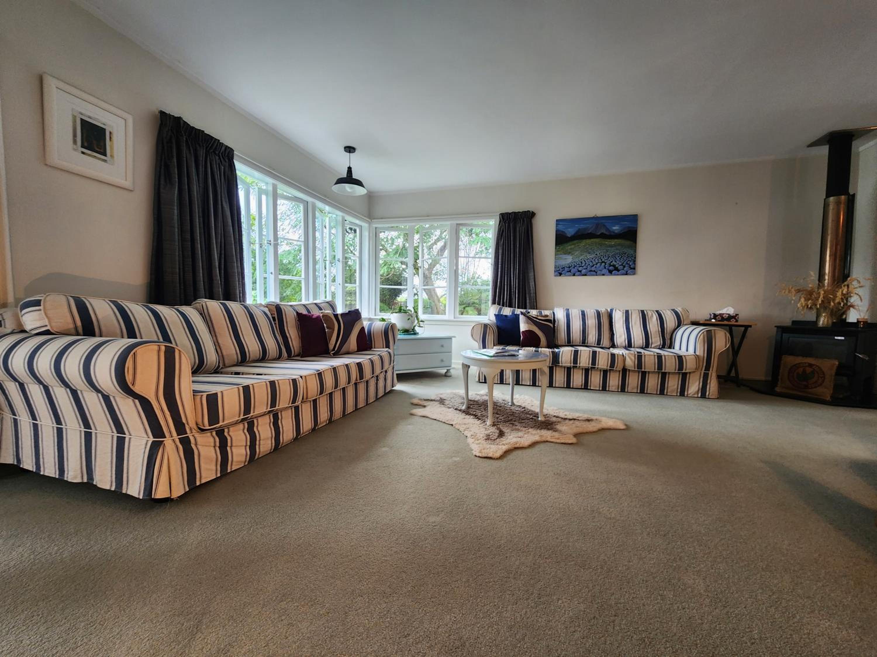 La Petite Ferme Manor - Spacious Garden Holiday Home view 5