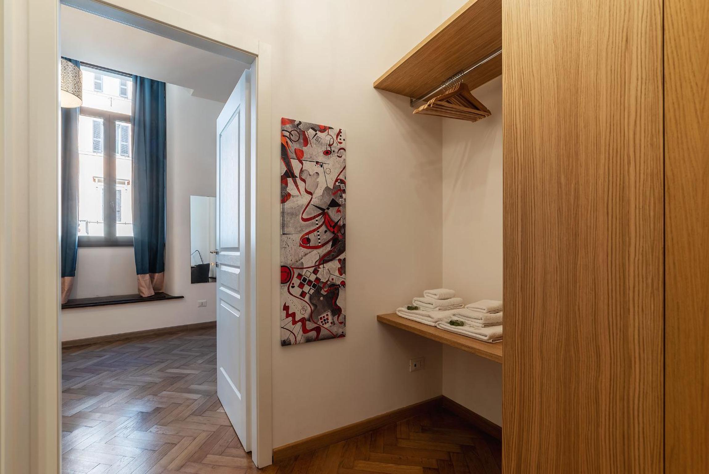 CS Termini Nazionale Apartments