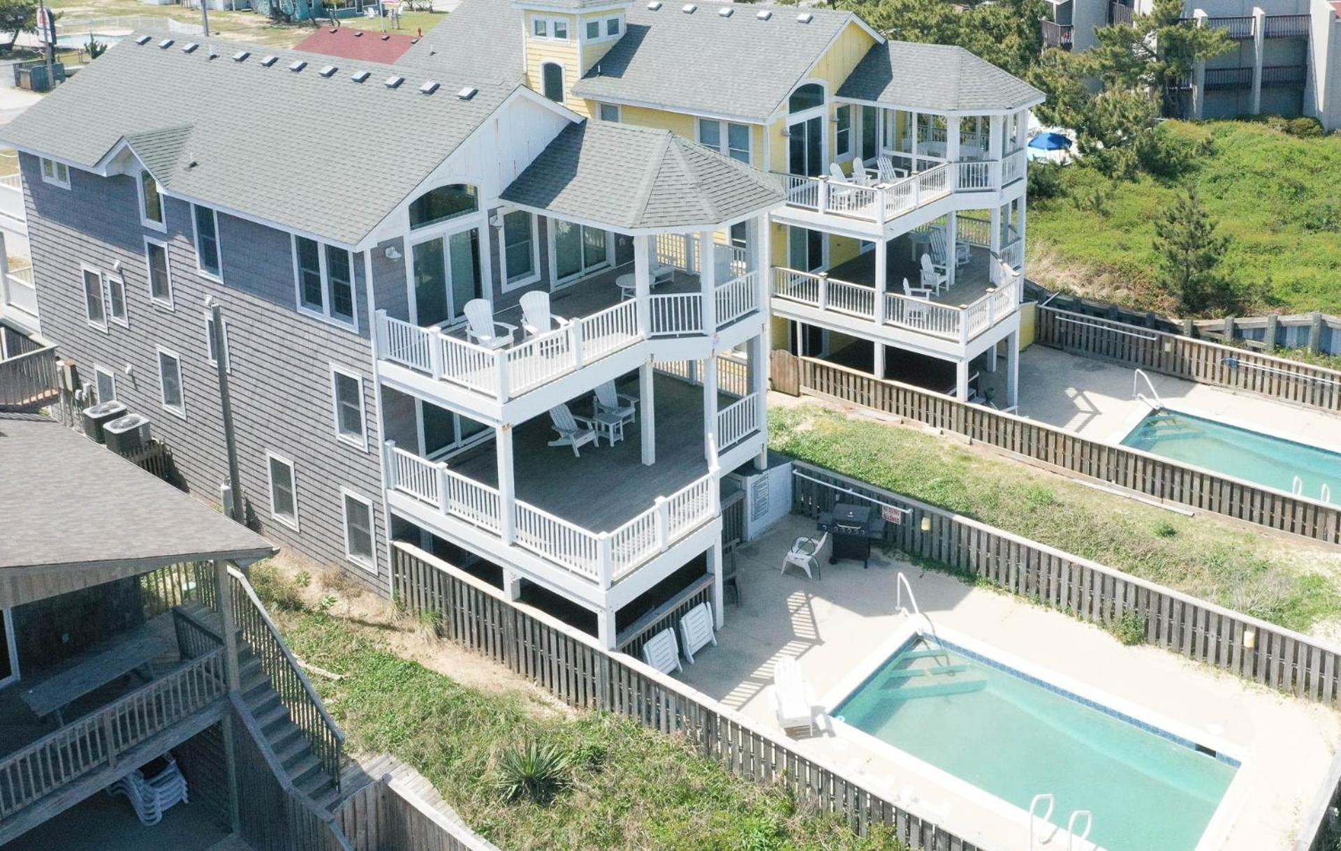 Hidden Treasure - Nags Head MP 16, Oceanfront, Private Beach Access, Pool, Hot Tub, Pool Table, Pets OK