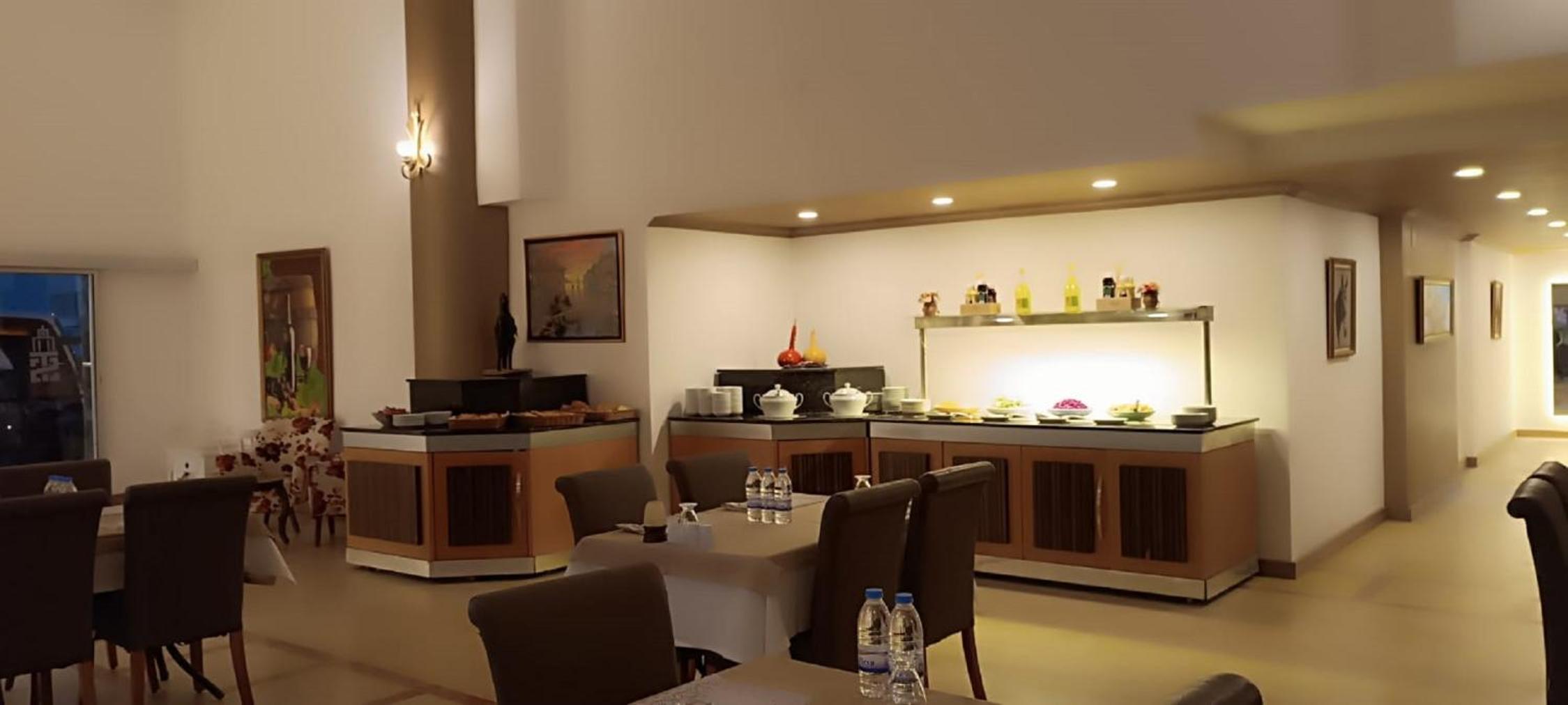 Silver Tower Residence - Image 28