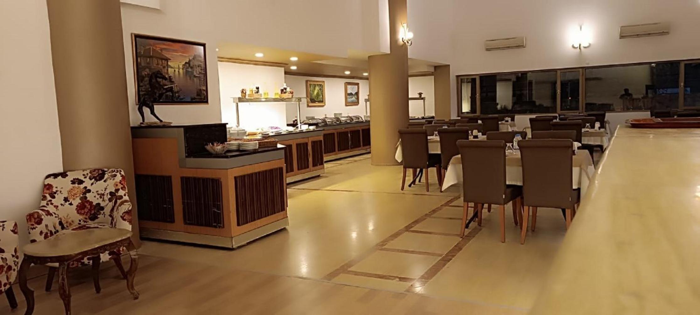 Silver Tower Residence - Image 34