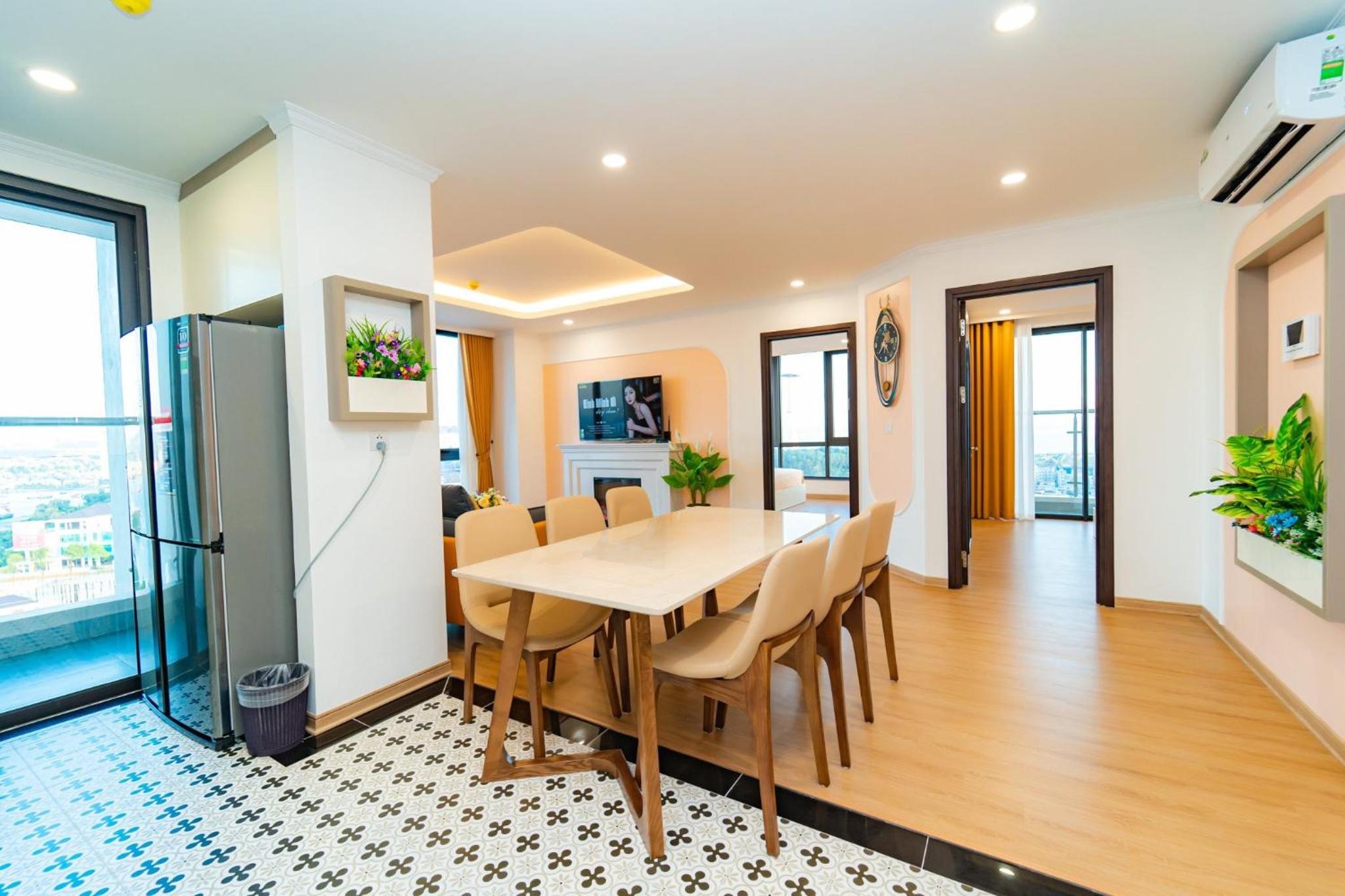 Nice-Duc Duong Apartment view 3