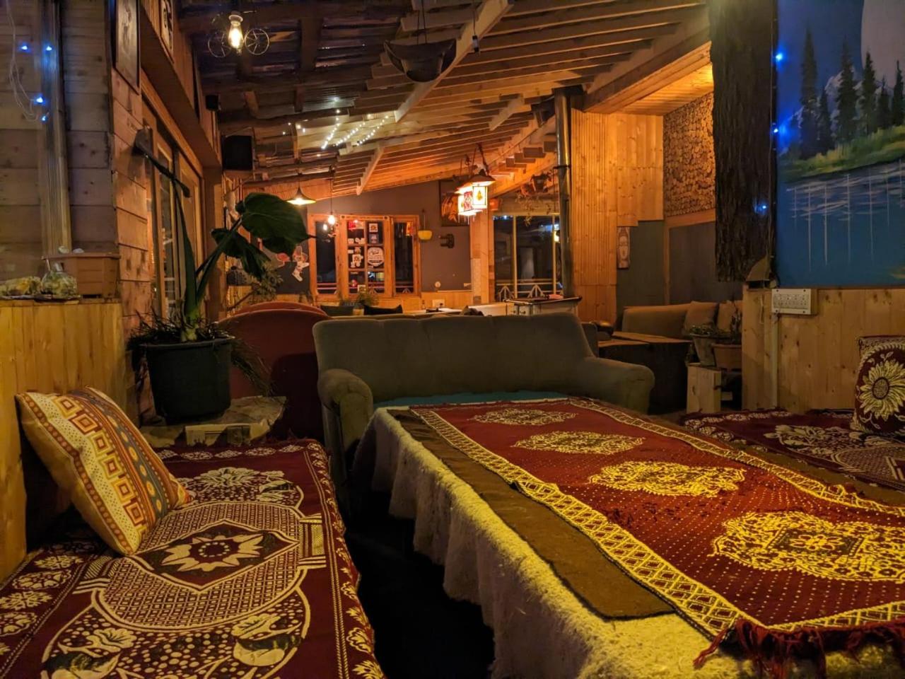 lounge