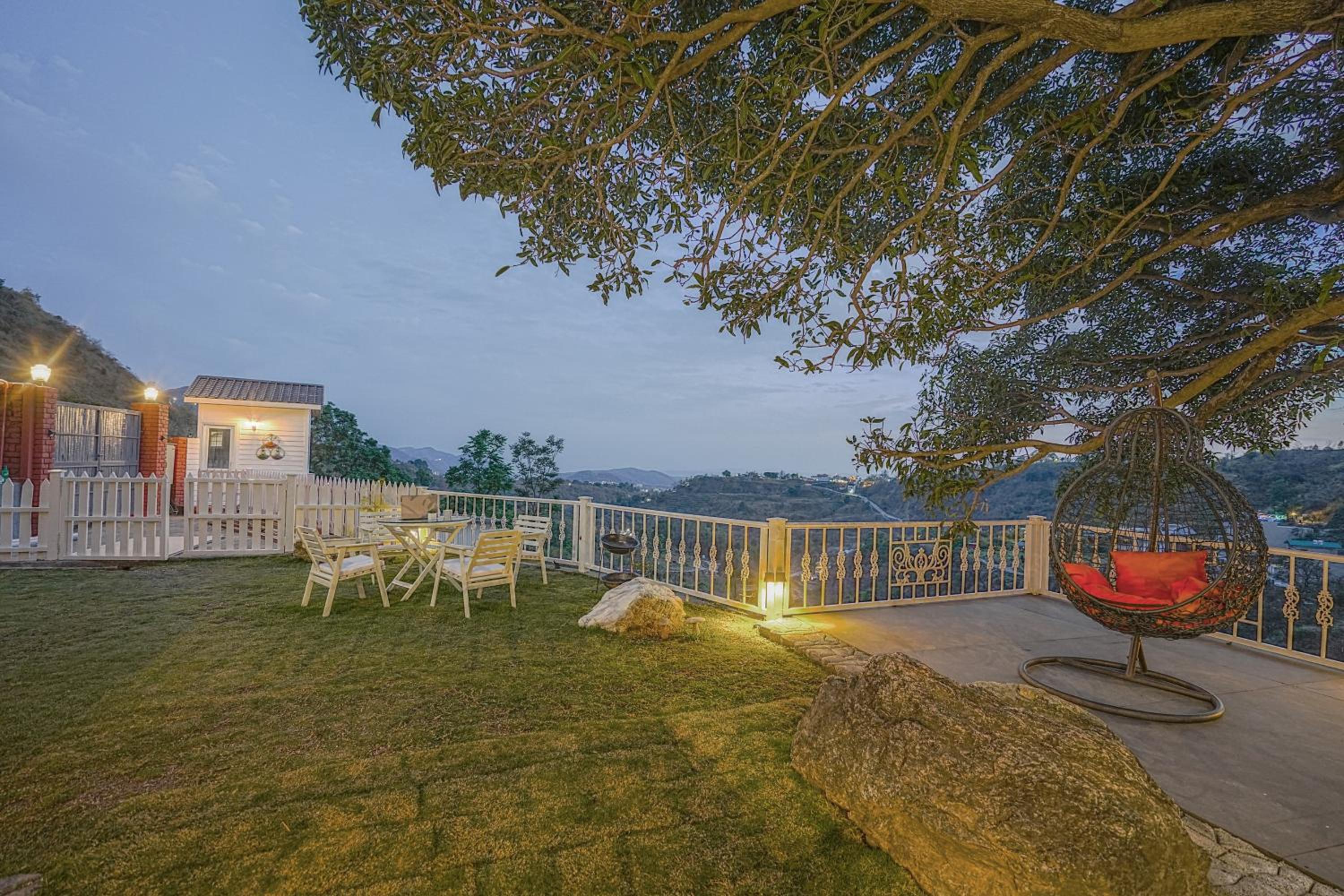 SaffronStays Woodpeckers Perch Villa, Dehradun